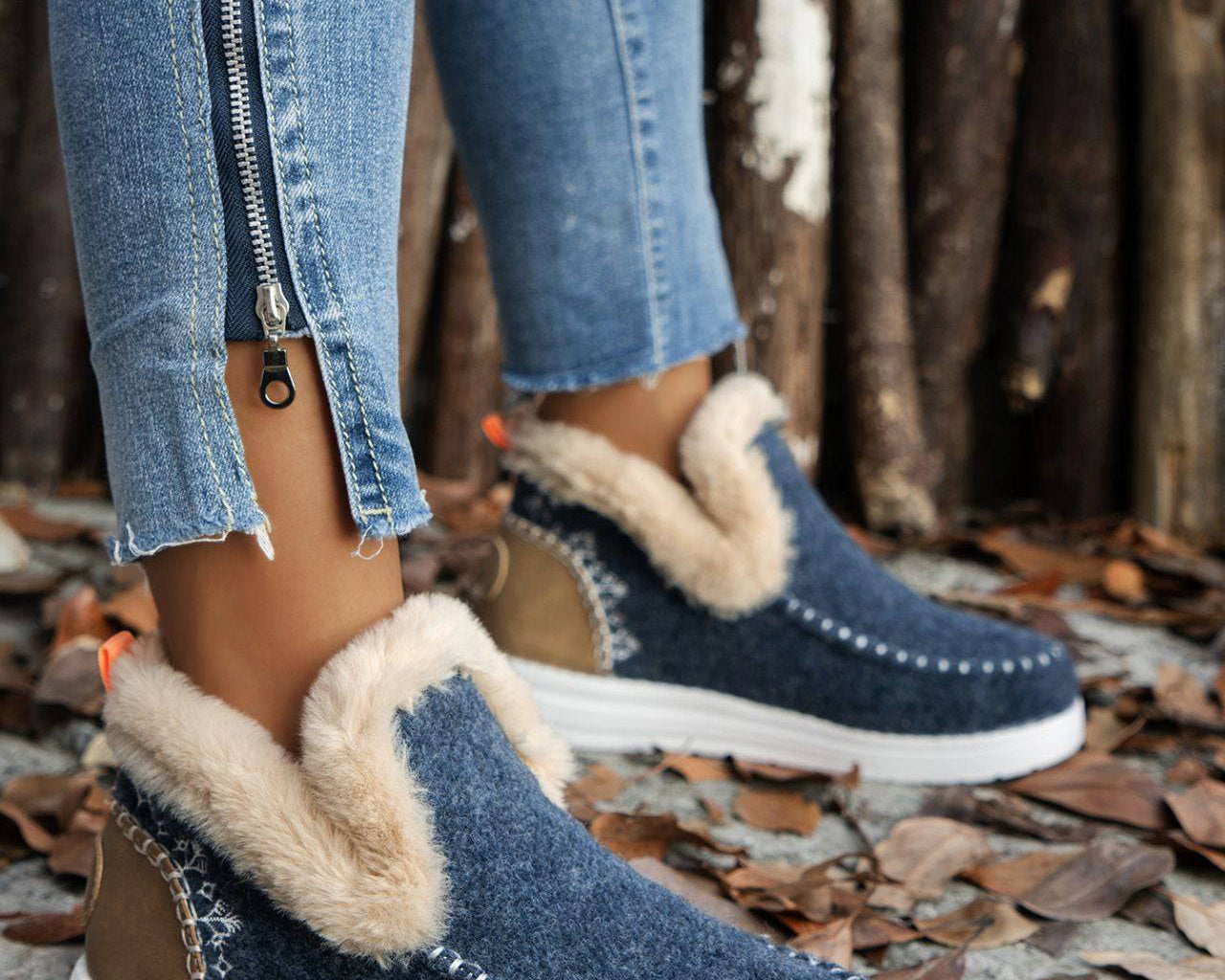 NEWYORKLISTED STYLE COLLECTION: Furry Suede Comfort Flats - NEWYORKLISTED