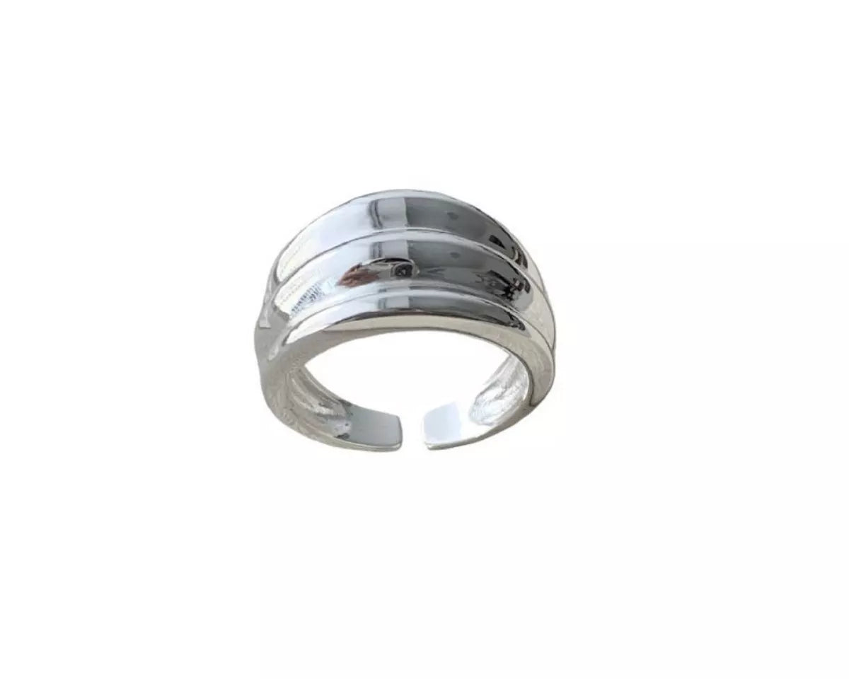 NYLD Glamour Collection: Silver ring on a white background