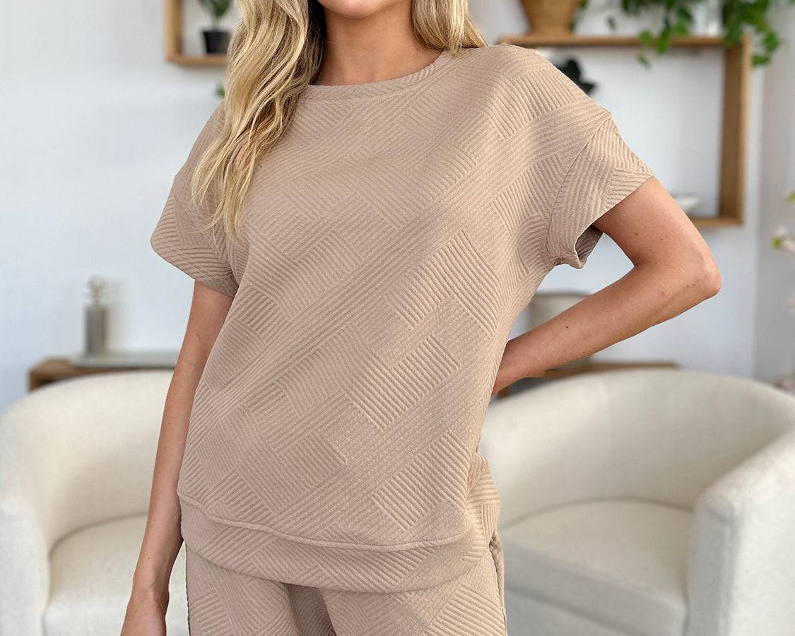 NEWYORKLISTED STYLE COLLECTION: Short Sleeve T-Shirt and Drawstring Shorts Set - NEWYORKLISTED