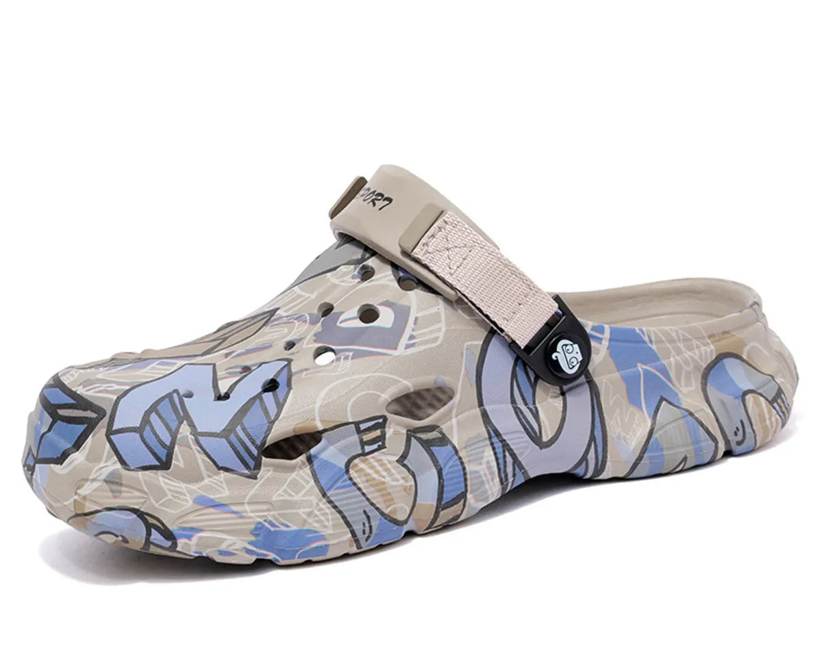 NEWYORKLISTED ATLAS MEN'S COLLECTION: Clog shoe with camouflage pattern on a white background