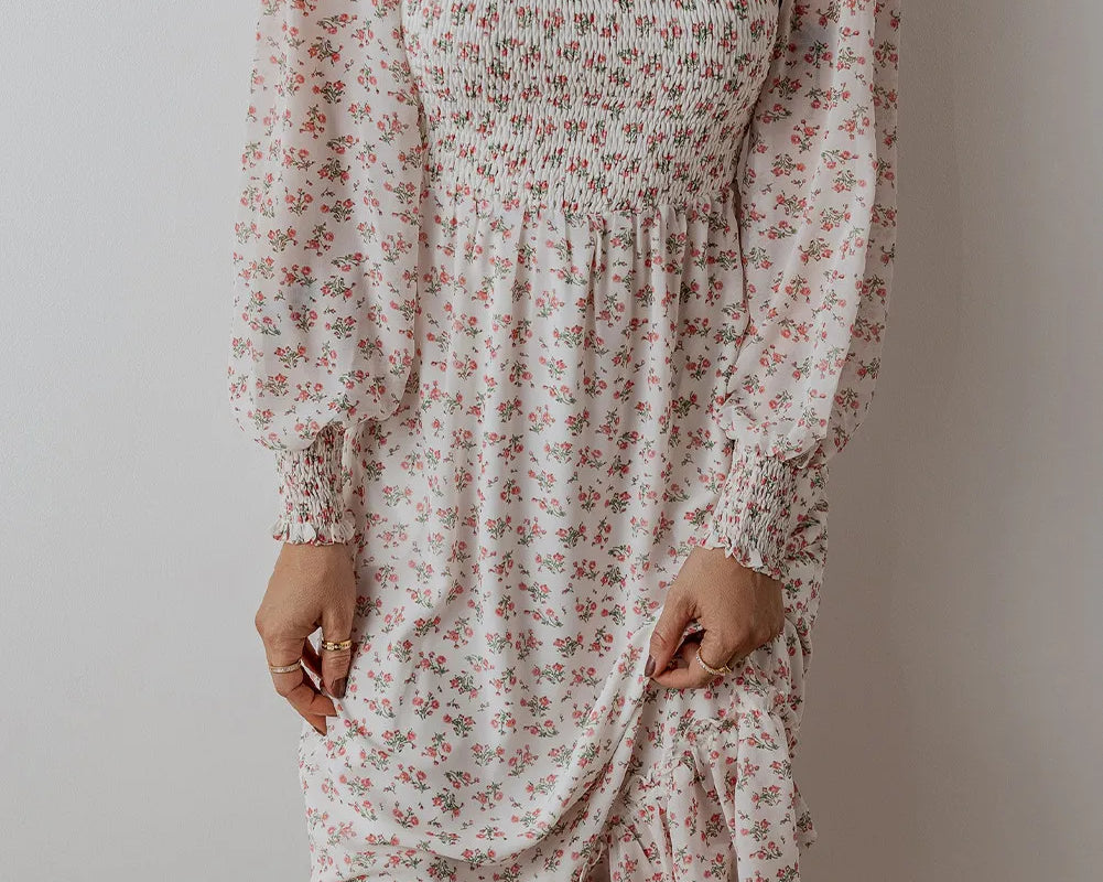 NEWYORKLISTED STYLE COLLECTION: Smocked Floral Long Sleeve Midi Dress - NEWYORKLISTED