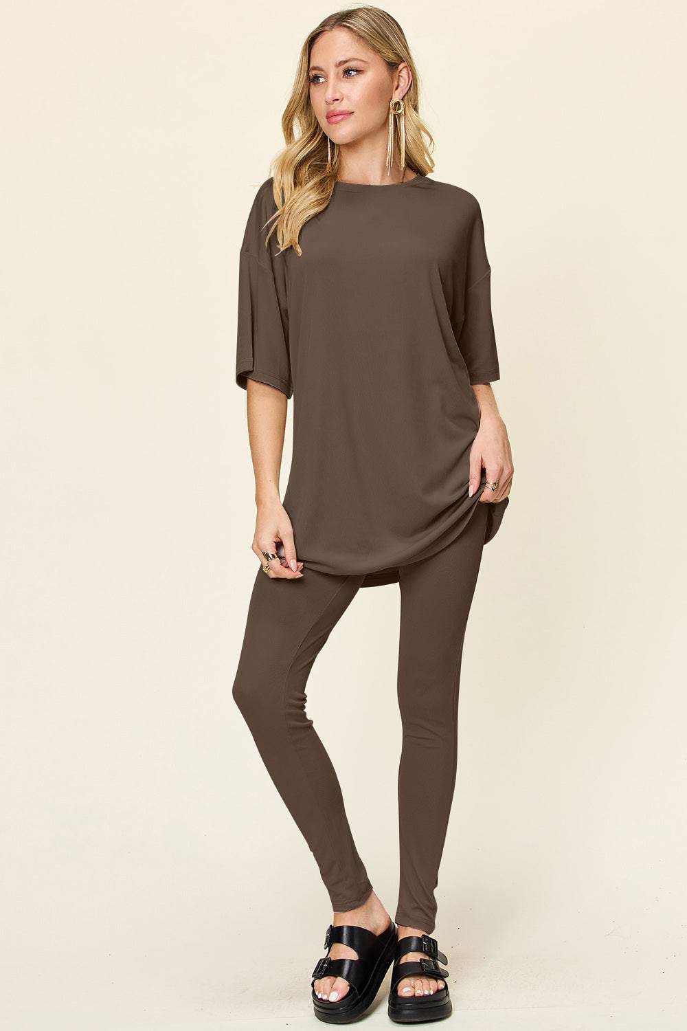NEWYORKLISTED STYLE COLLECTION: Round Neck Dropped Shoulder T-Shirt and Leggings Set - NEWYORKLISTED