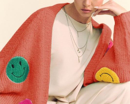 NEWYORKLISTED STYLE COLLECTION: Fuzzy Smiley Face Open-Front Cardigan - NEWYORKLISTED
