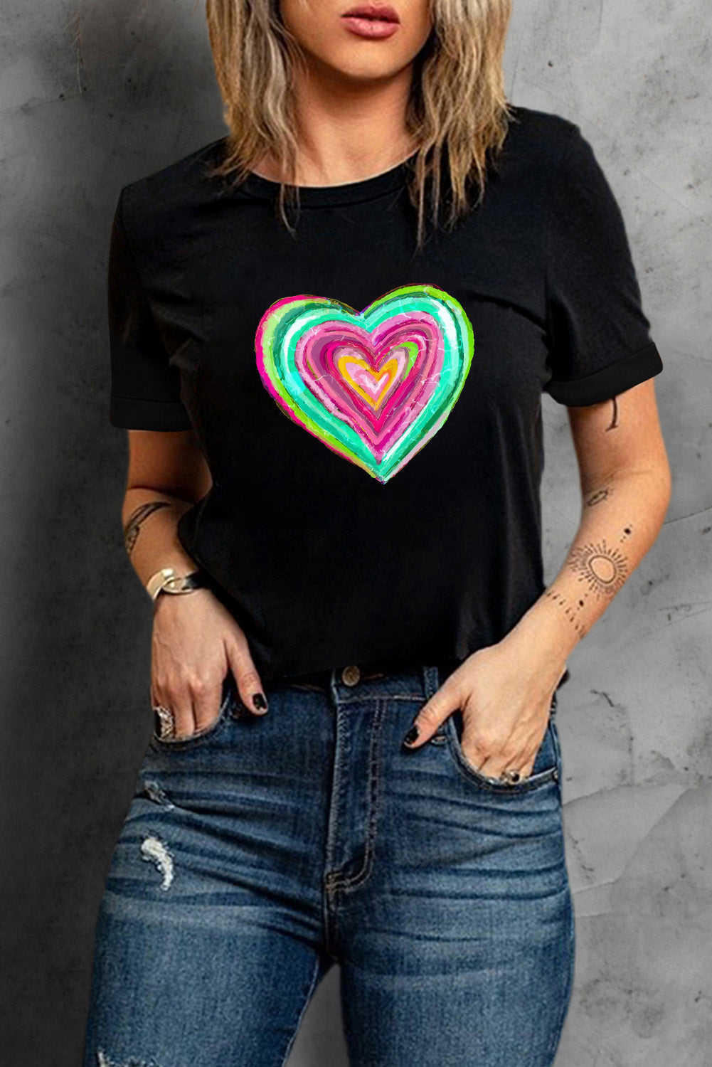 NEWYORKLISTED STYLE COLLECTION: Short Sleeve Heart T-Shirt - NEWYORKLISTED