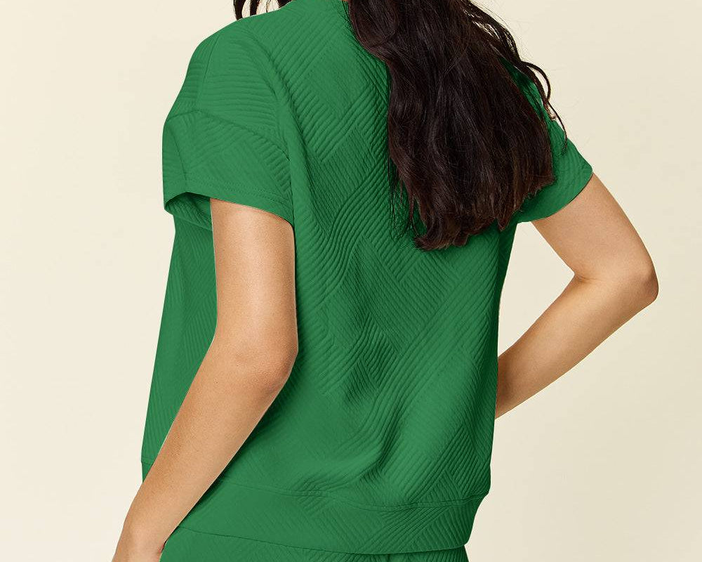 NEWYORKLISTED STYLE COLLECTION: Short Sleeve T-Shirt and Drawstring Shorts Set - NEWYORKLISTED