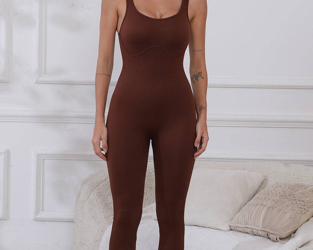 NEWYORKLISTED STYLE COLLECTION: Scoop Neck Wide Strap Active Jumpsuit - NEWYORKLISTED