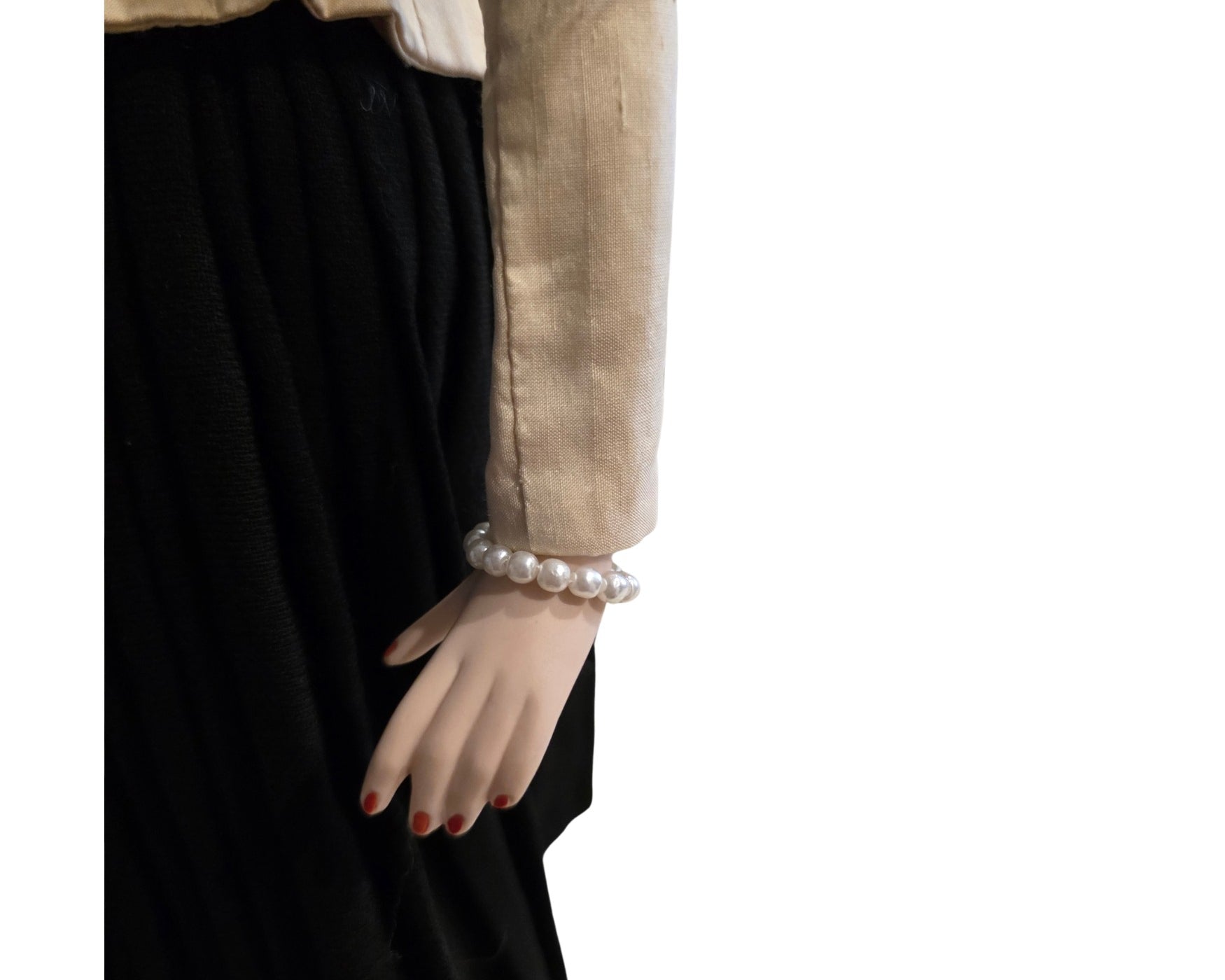 NEWYORKLISTED UNIQUE FINDS: Dior New Look antique Porcelain Doll wearing a Bar Suit