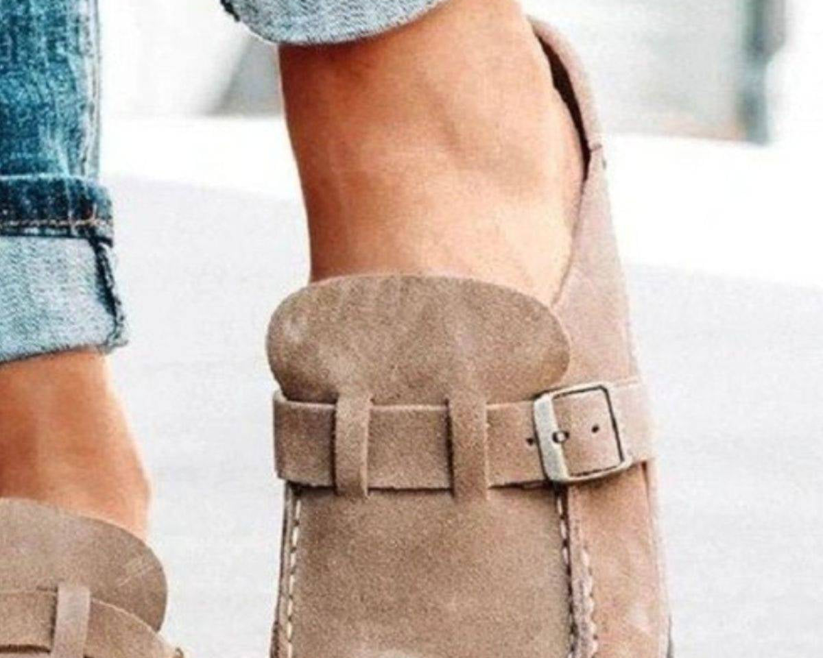 NEWYORKLISTED STYLE COLLECTION: Low Heel Buckle Loafers - NEWYORKLISTED