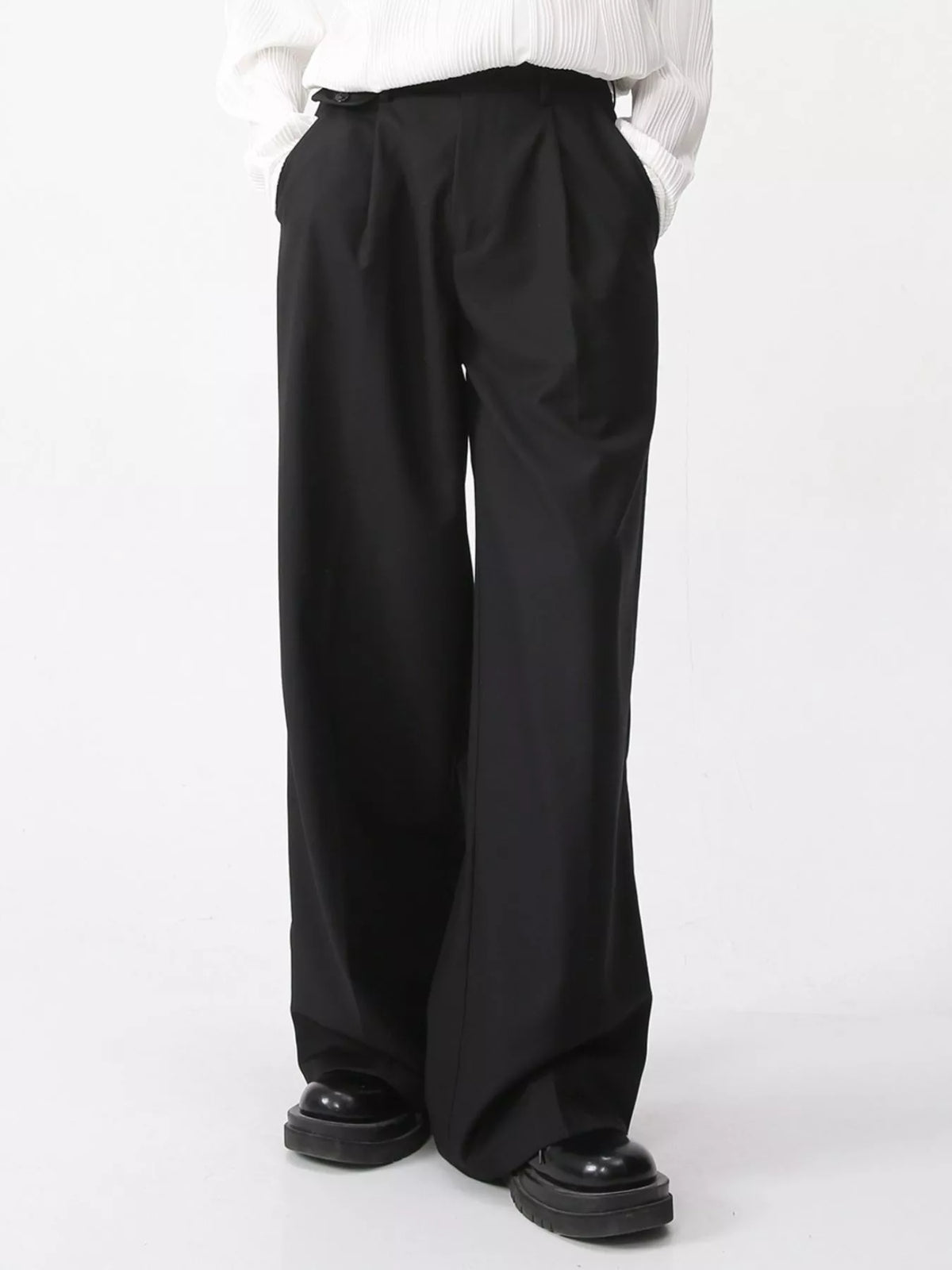 NEWYORKLISTED ATLAS MEN'S COLLECTION – Men's high-waisted wide-leg adjustable trousers, product image 2