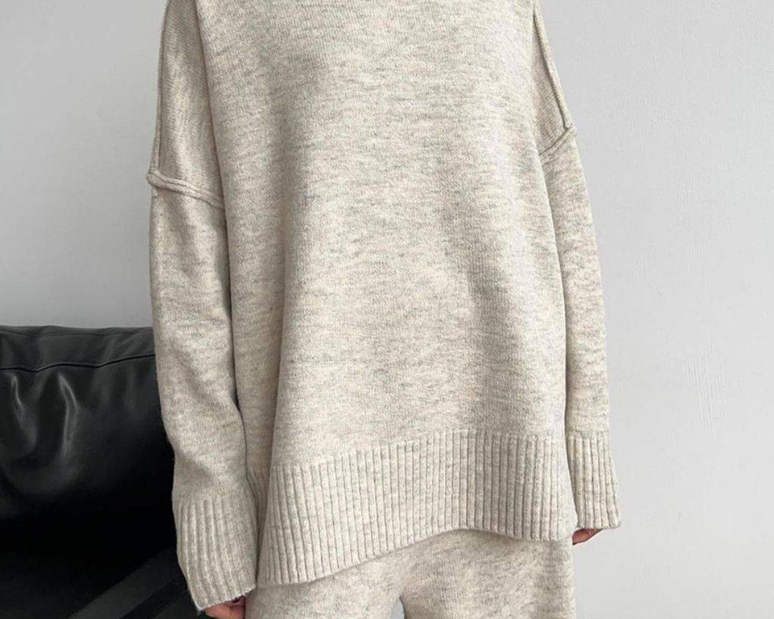 NEWYORKLISTED STYLE COLLECTION: Turtleneck Long Sleeve Top and Pants Sweater Set - NEWYORKLISTED