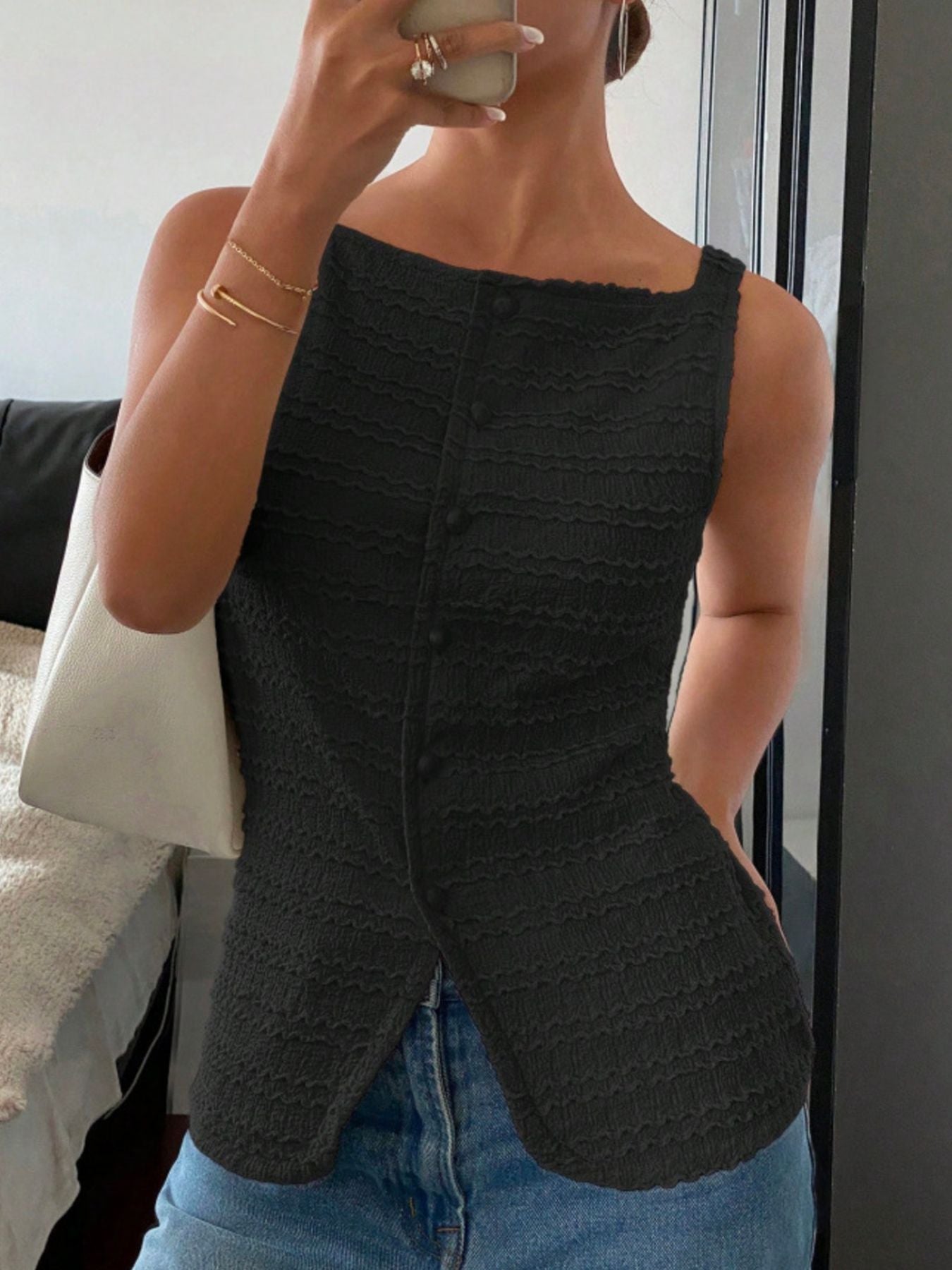 8ec5a1b5-9893-49bb-bf9e-5be942dcbd05-Max