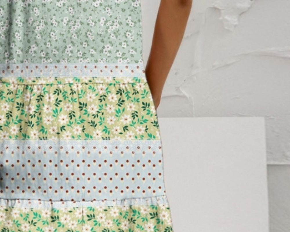 NEWYORKLISTED STYLE COLLECTION: Sleeveless Mini Dress - NEWYORKLISTED