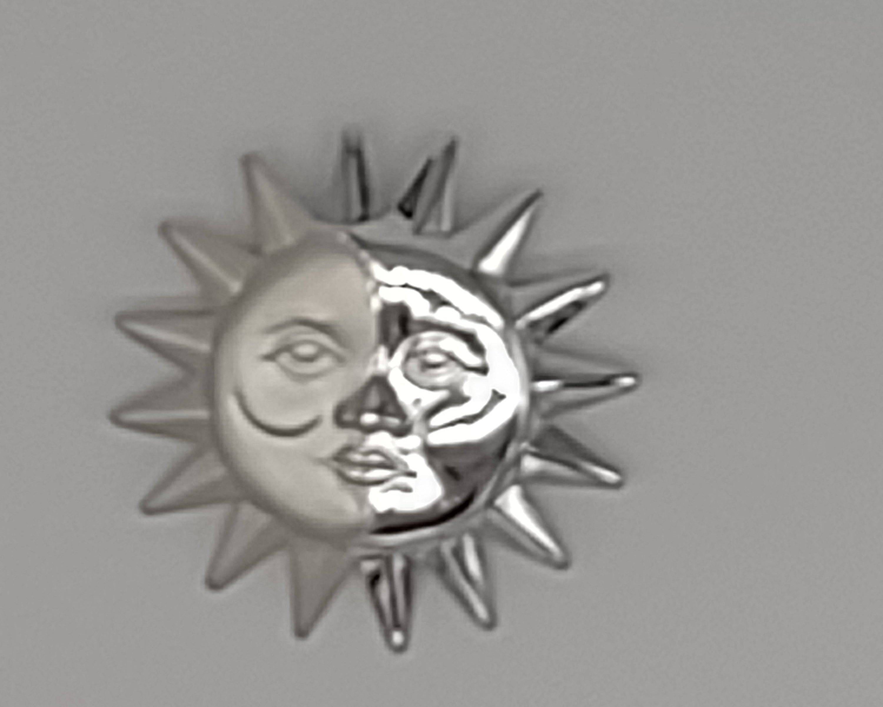 NEWYORKLISTED VINTAGE - Danecraft Sterling Silver Sun Pendent - NEWYORKLISTED