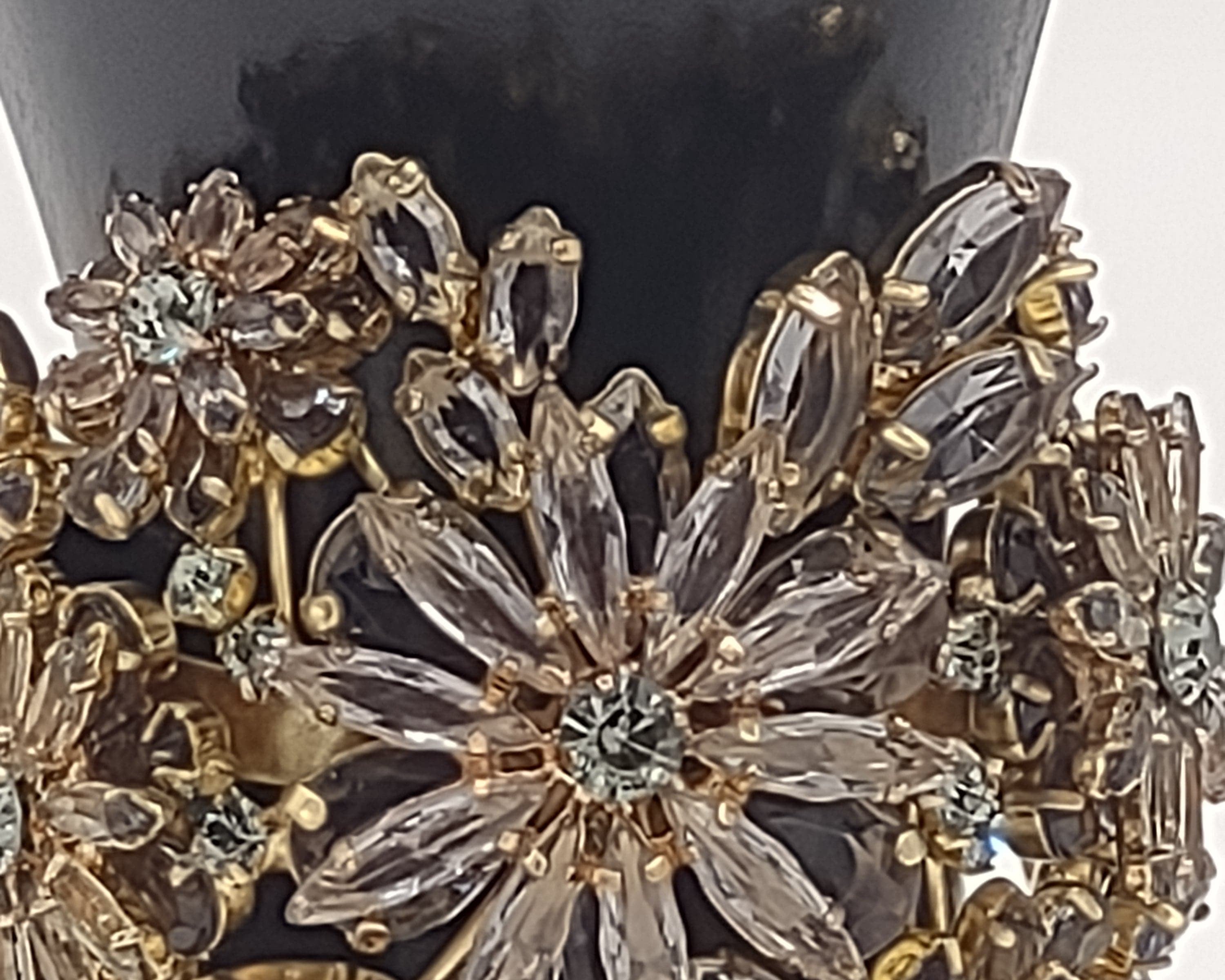 NEWYORKLISTED - Vintage Sparkling Crystal Brillant Cuff Bracelet - NEWYORKLISTED