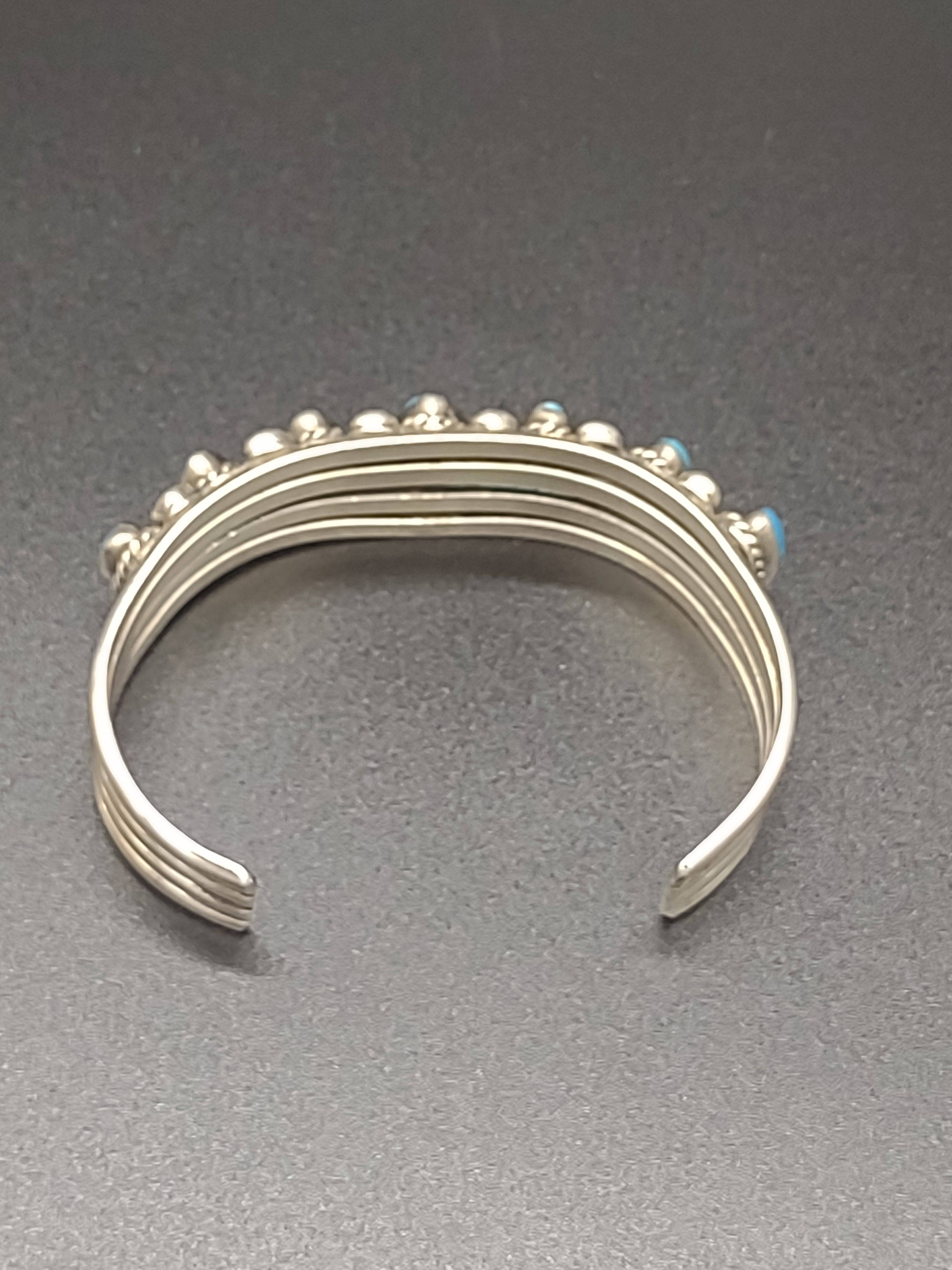 NEWYORKLISTED - Southwestern Style Turquoise Sterling Silver Cuff Bracelet - NEWYORKLISTED