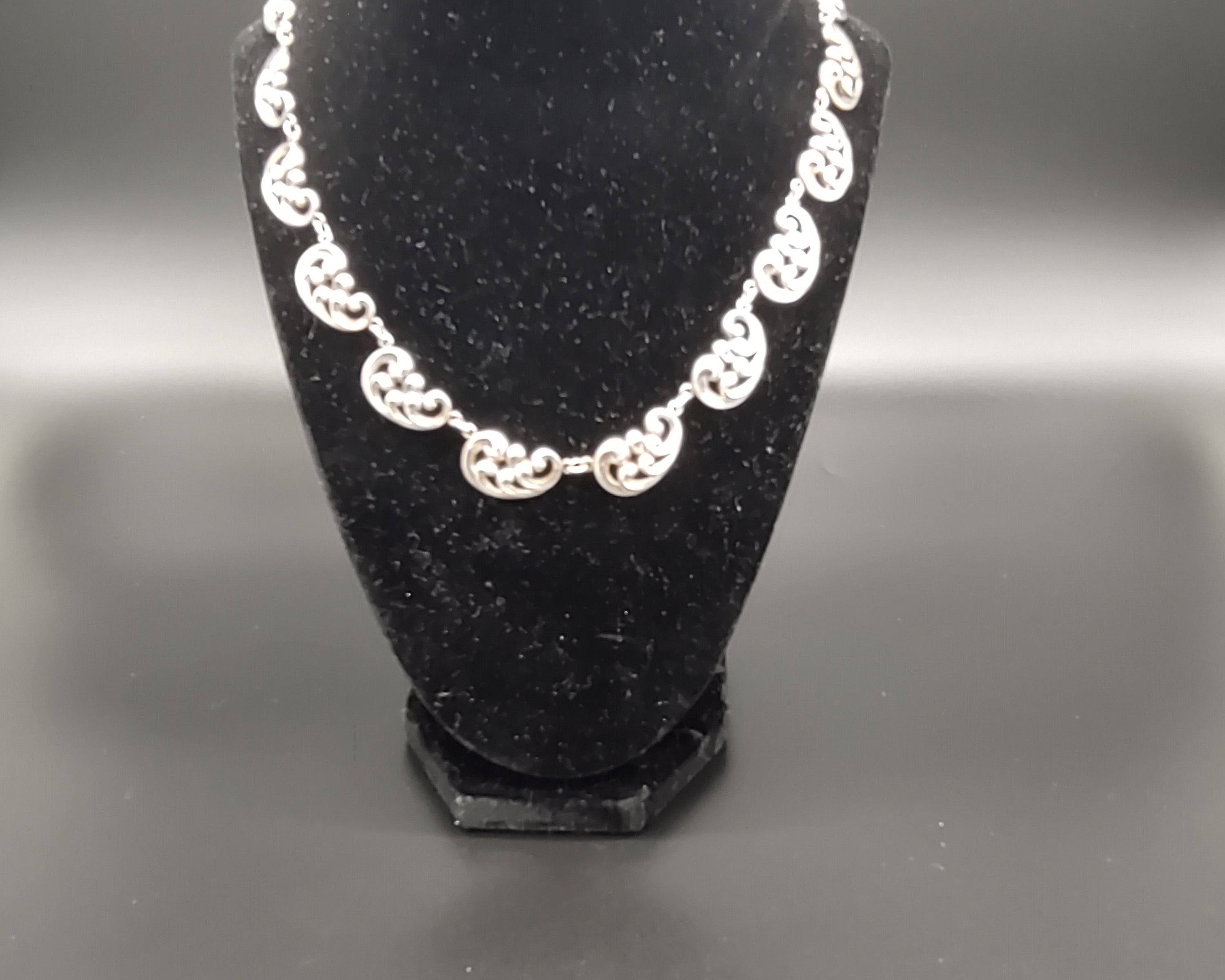 NEWYORKLISTED Vintage Sterling Silver Ornate Scroll Work Necklace