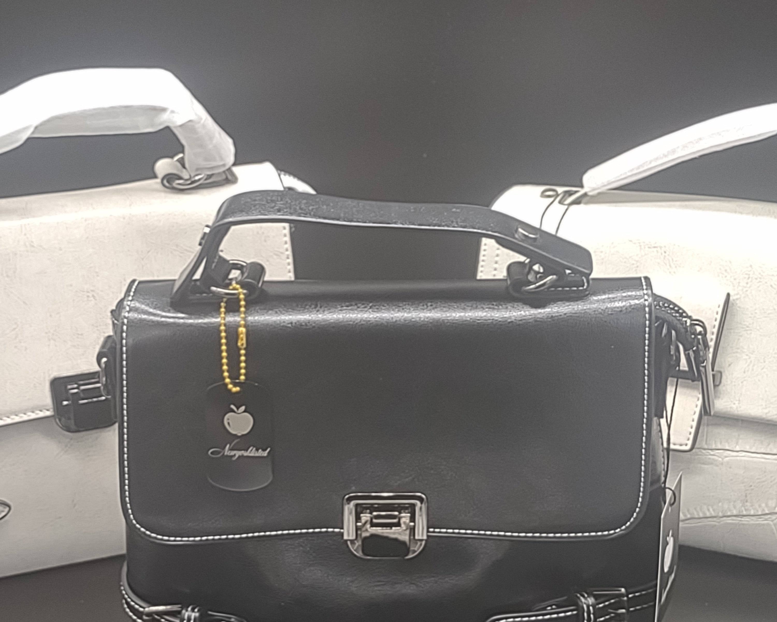 NEWYORKLISTED - Black Leather Handbag - The Michele! - NEWYORKLISTED