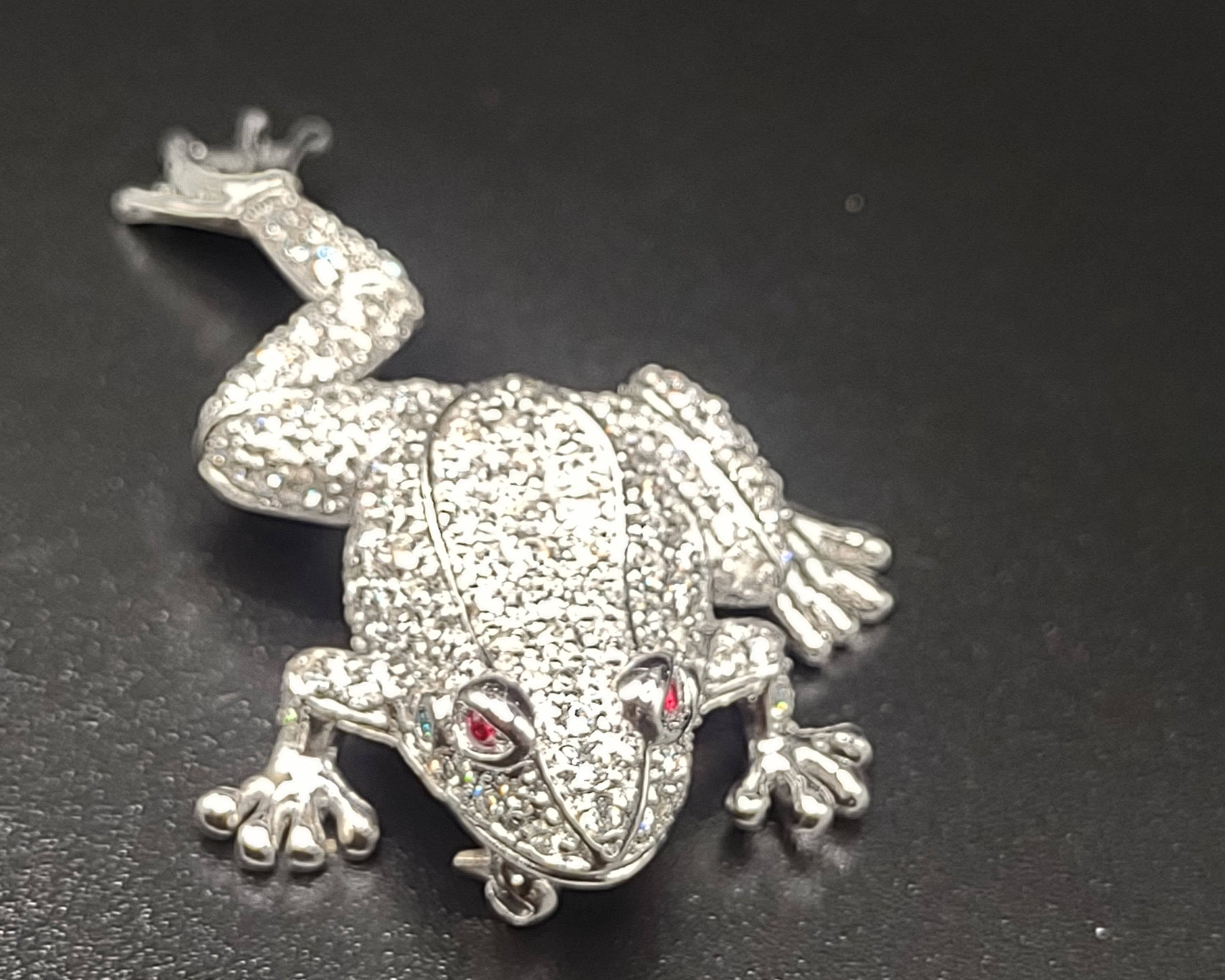 NEWYORKLISTED Vintage Jewelry - Sterling Silver Rhinestone Frog Brooch by Jenna Nicole - NEWYORKLISTED