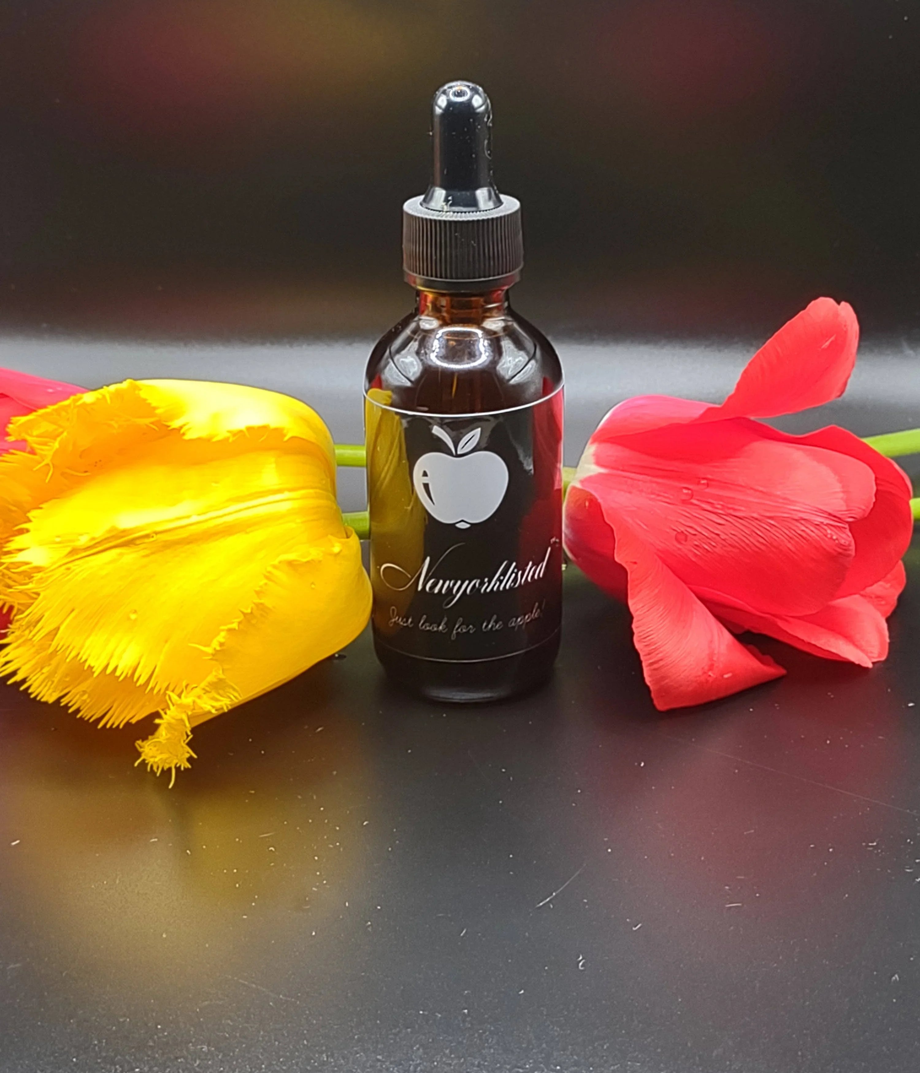 NEWYORKLISTED Organic Essential Oil in a 4ox glass dropper vial