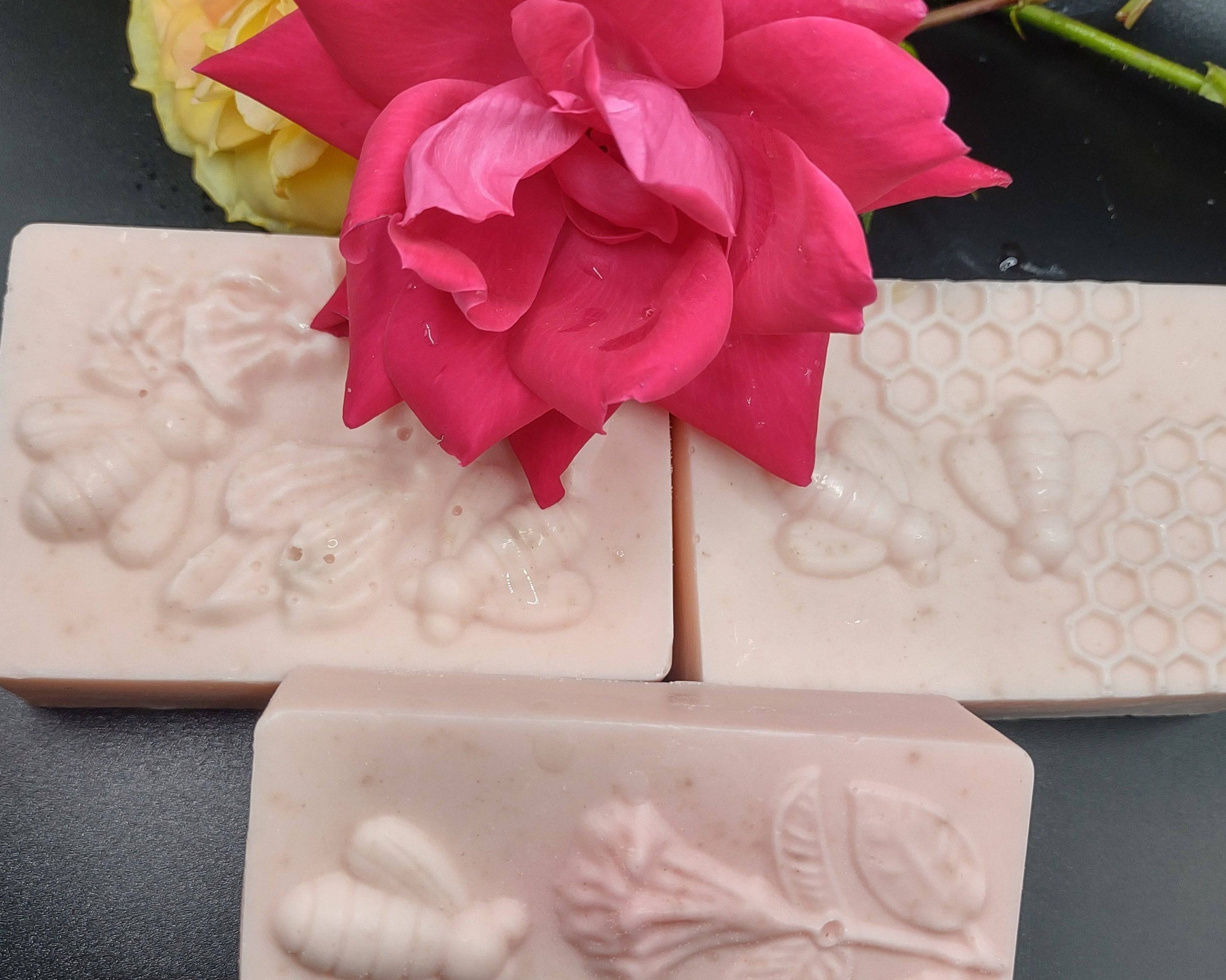 AMLA NATURALS - Cherry Blossom Milk & Honey Oatmeal Soap - NEWYORKLISTED