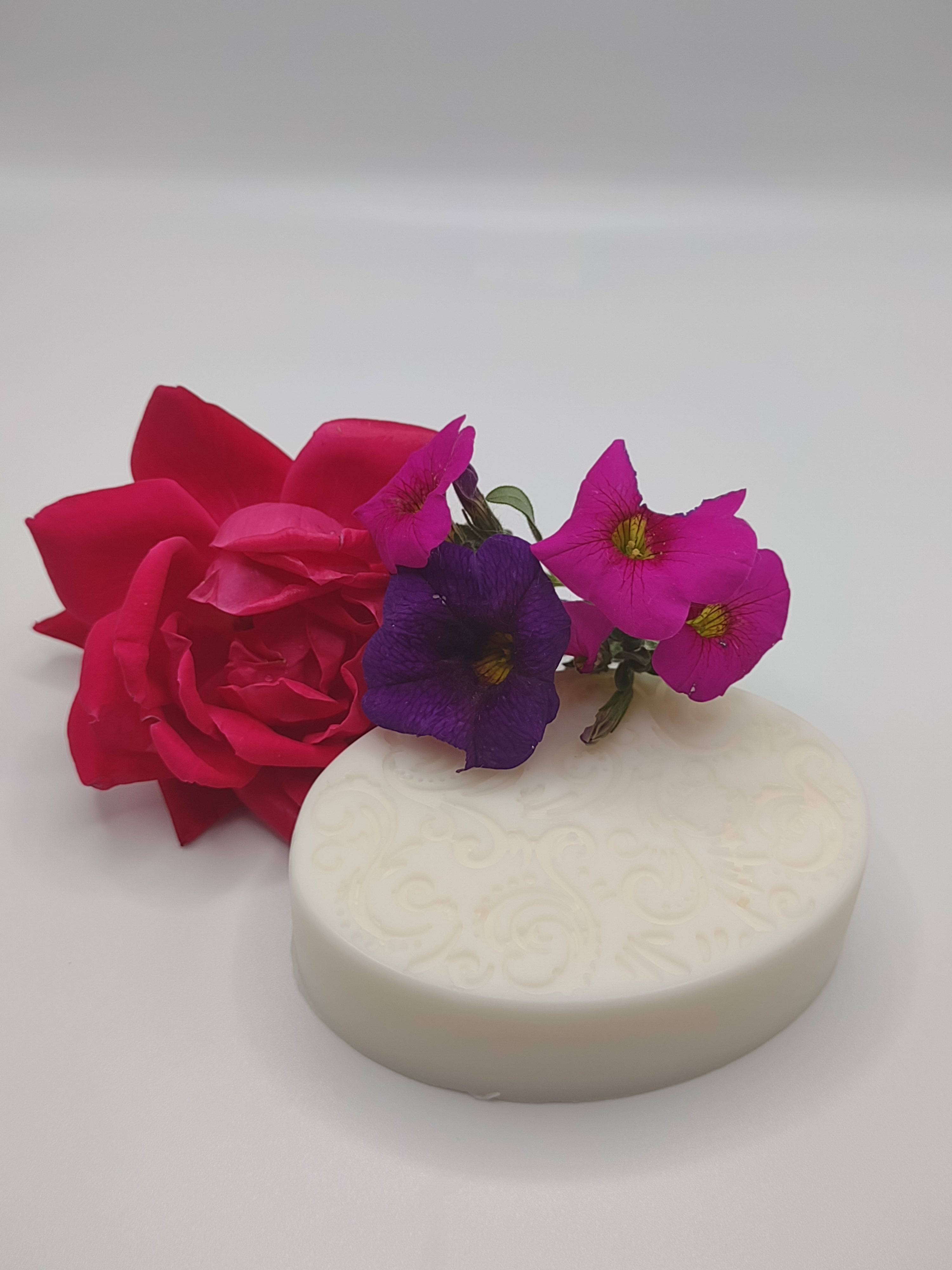 AMLA NATURALS Opulence Essence Coconut Milk Soap - NEWYORKLISTED