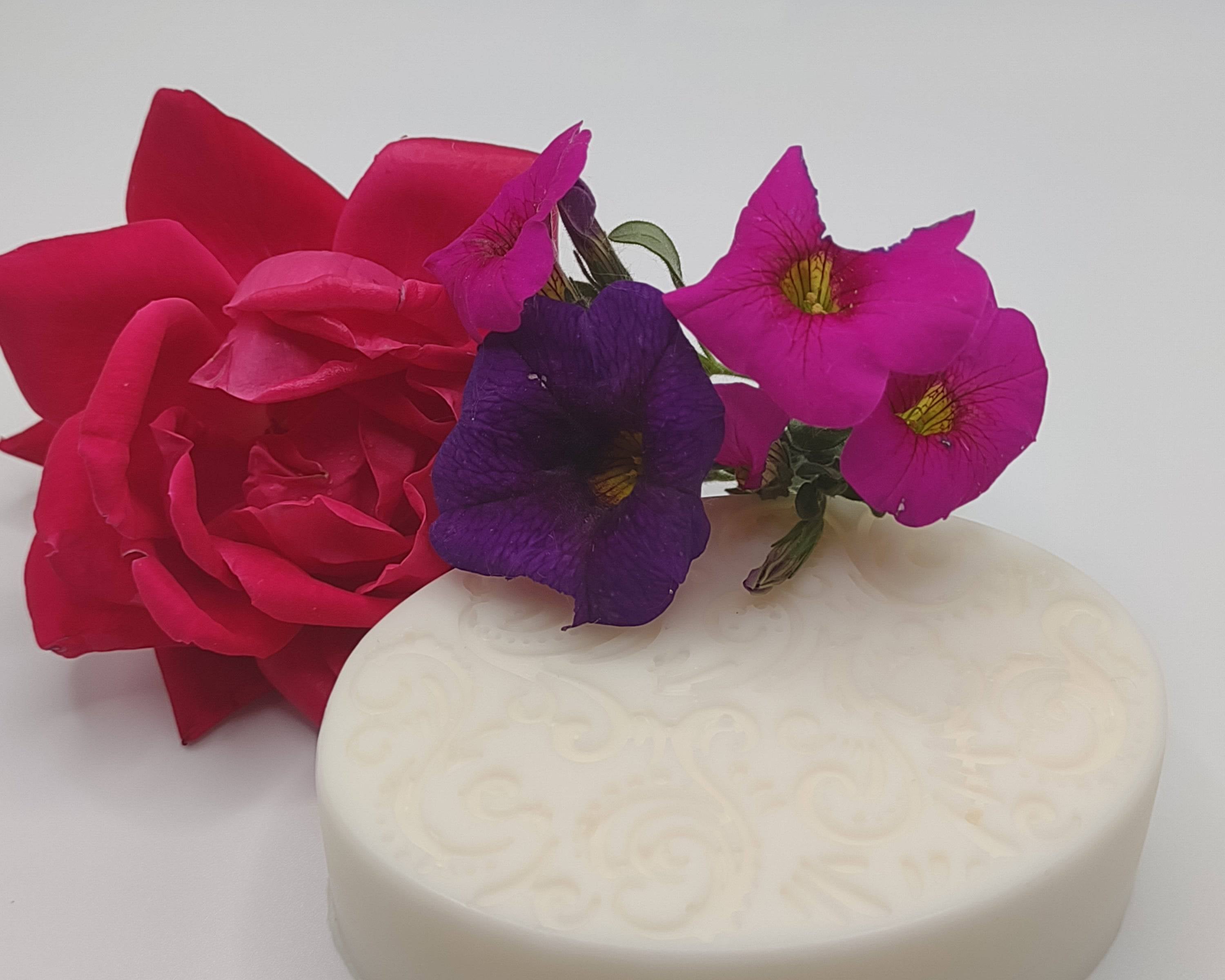 AMLA NATURALS Opulence Essence Coconut Milk Soap - NEWYORKLISTED