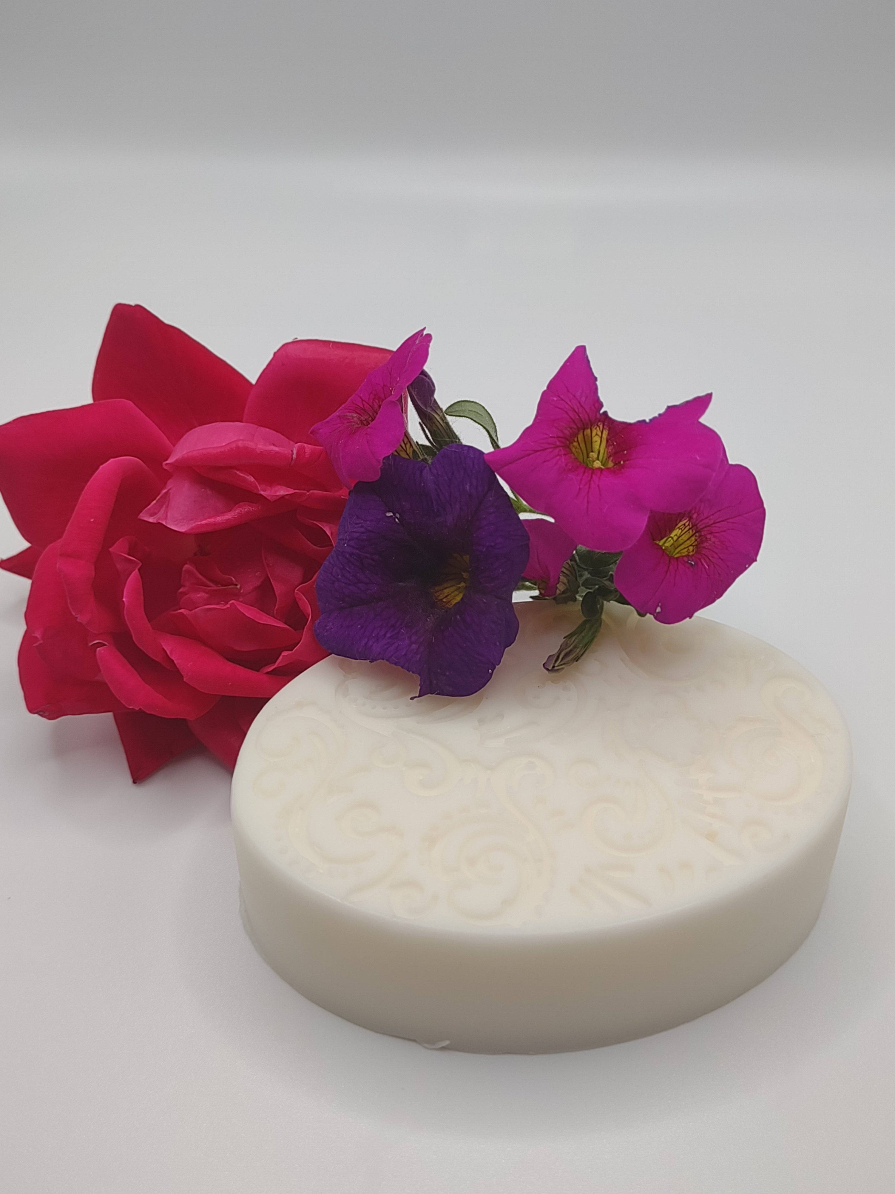 AMLA NATURALS Opulence Essence Coconut Milk Soap - NEWYORKLISTED