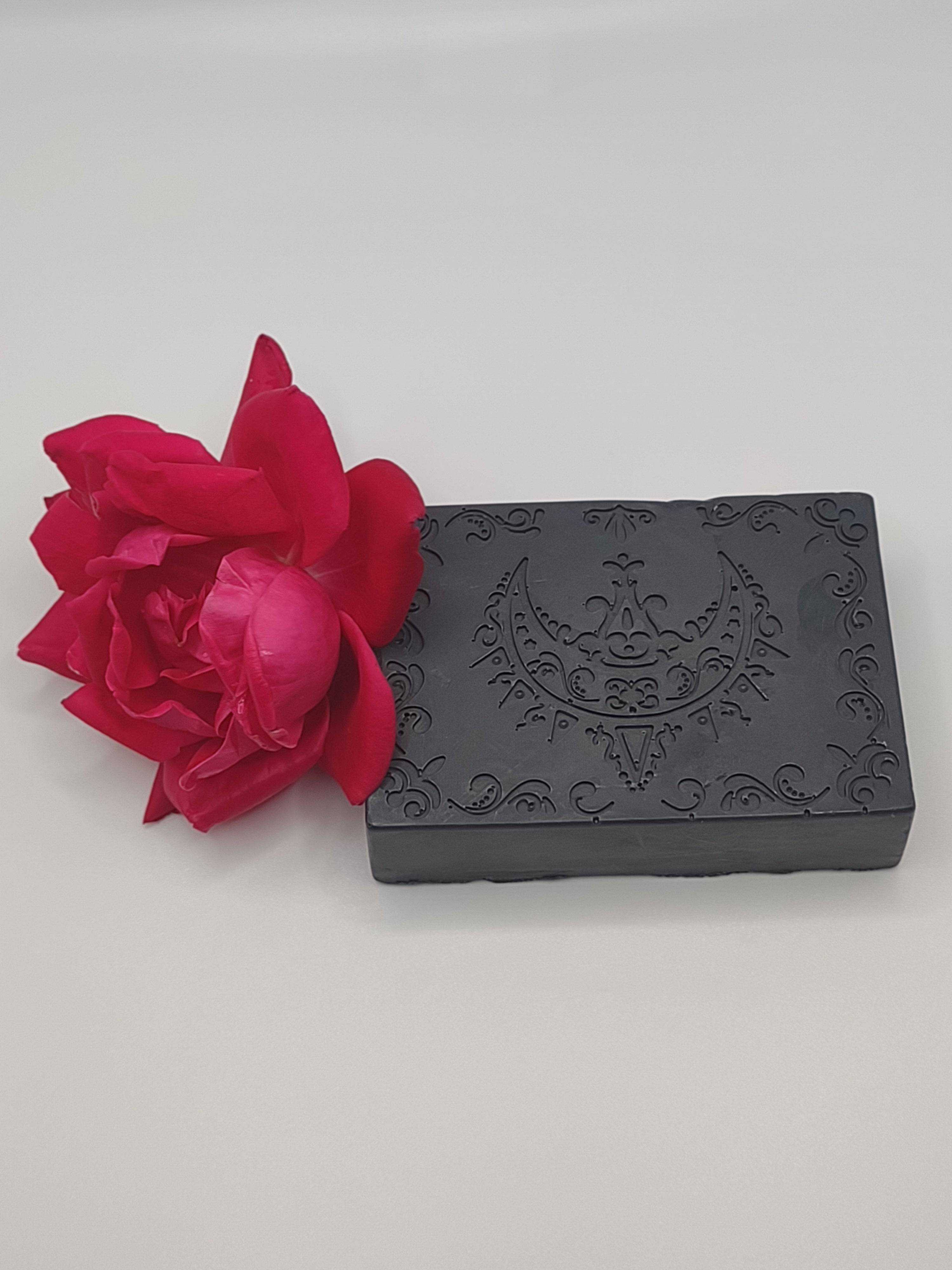 AMLA NATURALS Opulence Essence Soap Black Night Soap - NEWYORKLISTED