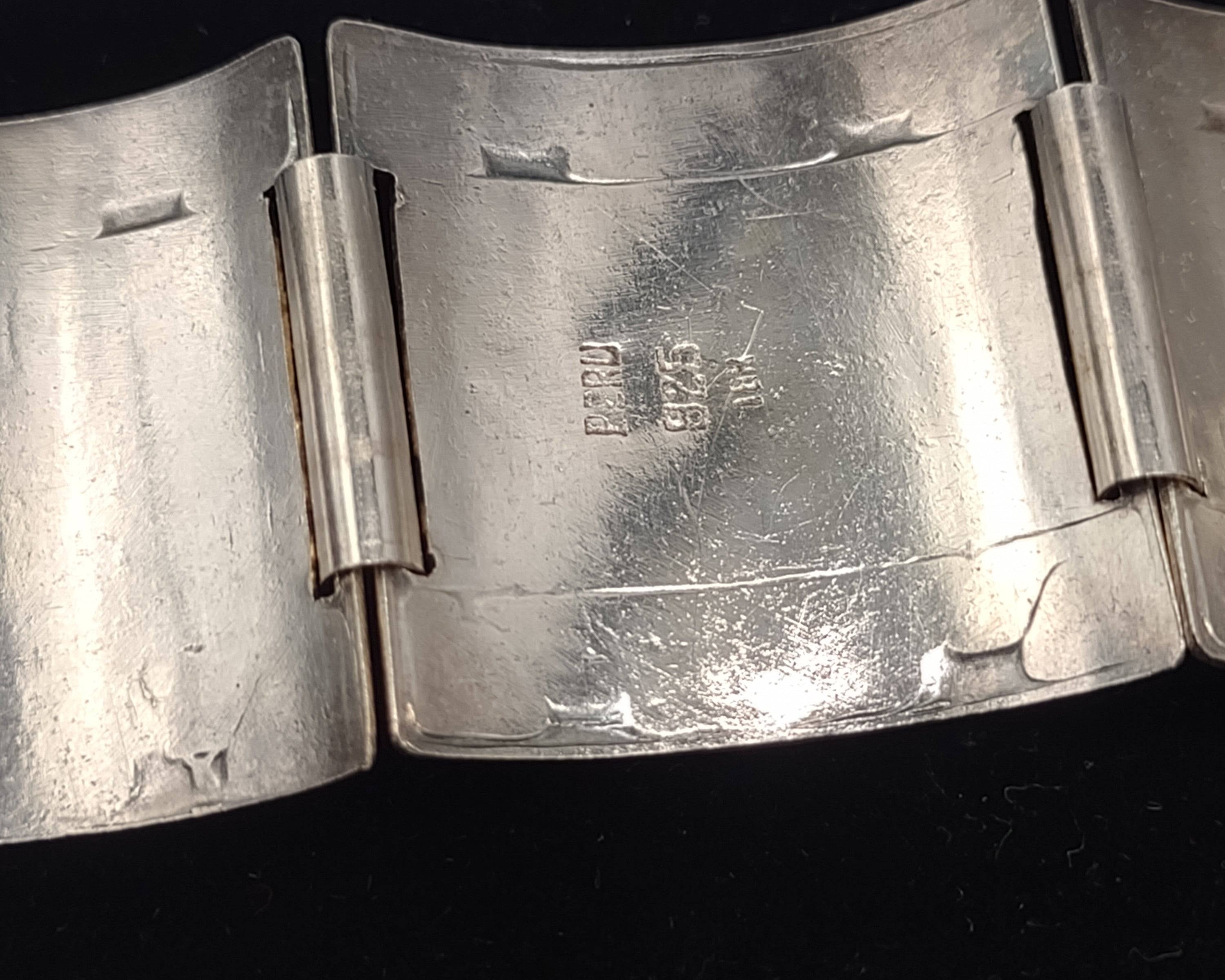 NEWYORKLISTED Vintage Jewelry Collection - Aztec Majesty Sterling Silver Bracelet - NEWYORKLISTED