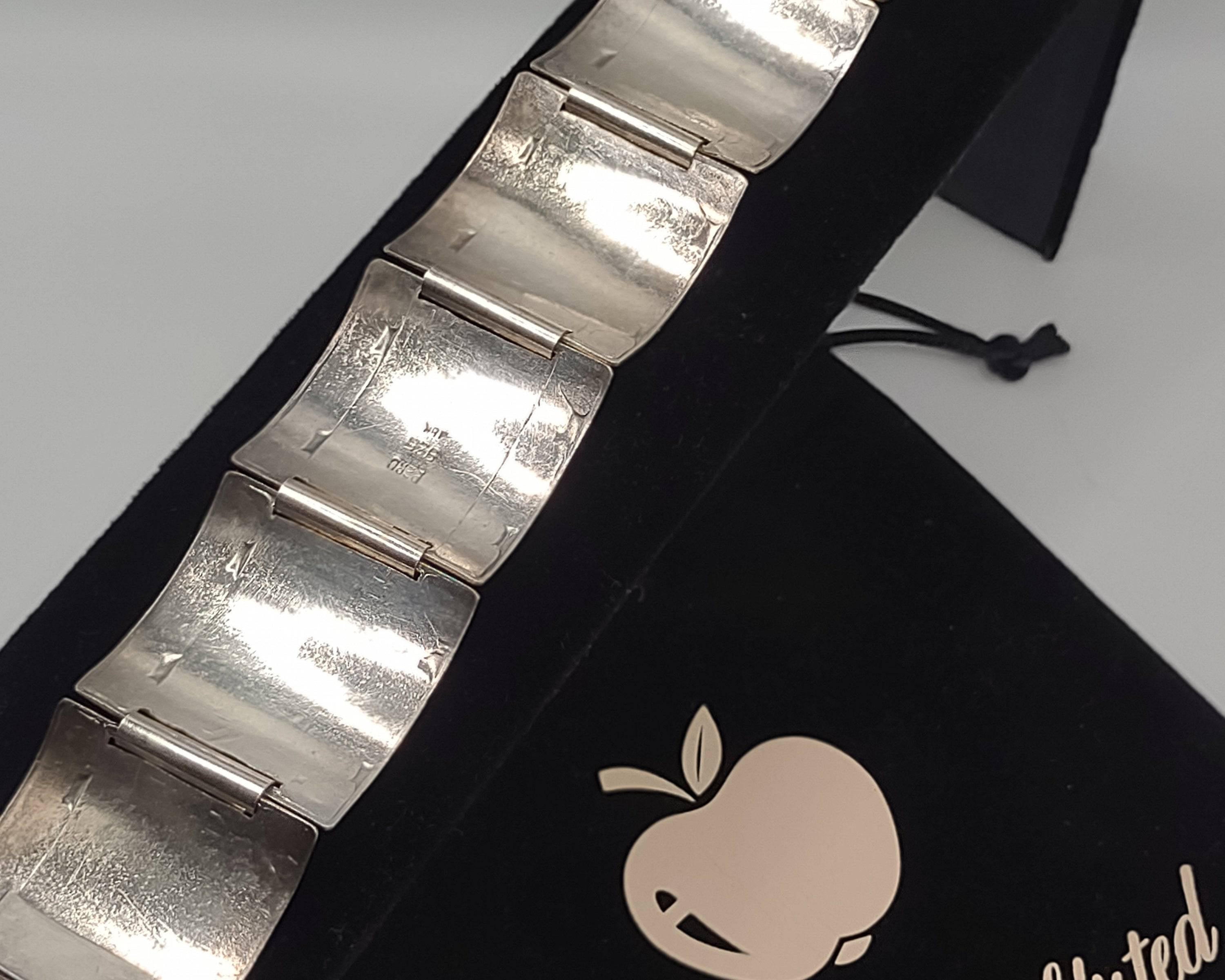 NEWYORKLISTED Vintage Jewelry Collection - Aztec Majesty Sterling Silver Bracelet - NEWYORKLISTED