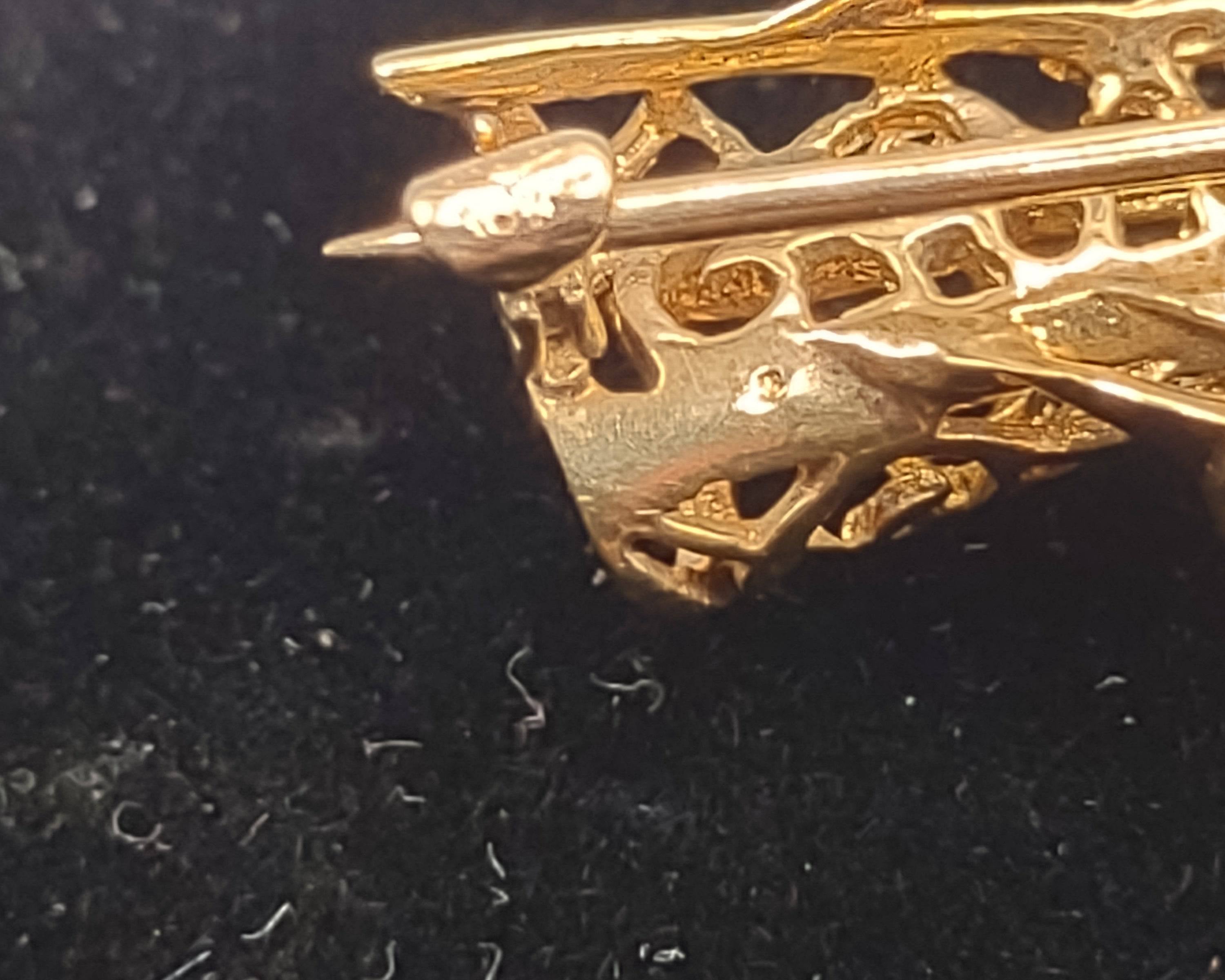 NEWYORKLISTED Vintage Jewelry Collection - Late 1920s Aquamarine Candy Delight 10K Gold Brooch - NEWYORKLISTED