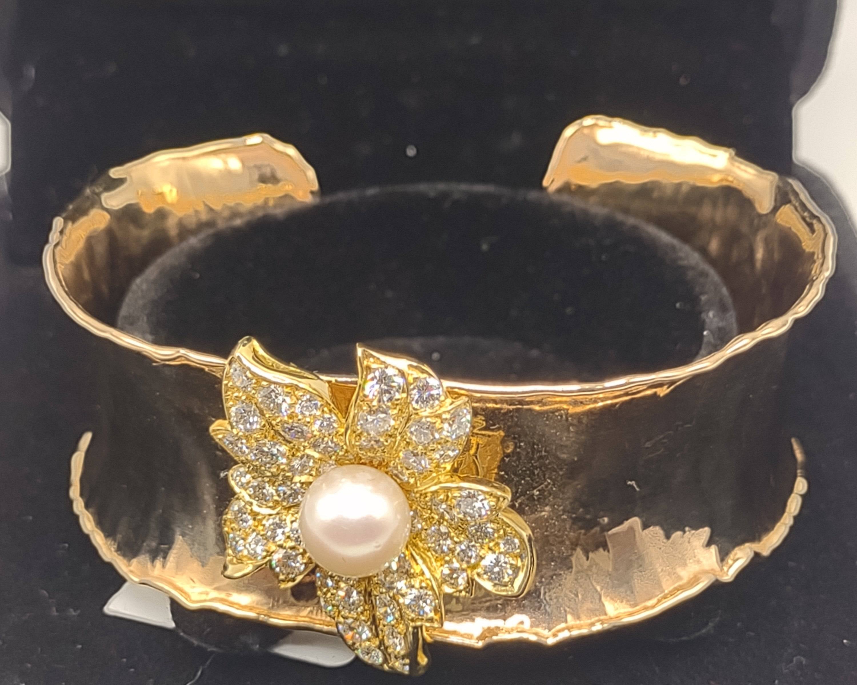 NEWYORKLISTED Vintage Jewelry Collection: The 18K Diamond & Pearl Sunshine Cuff Bracelet – A Radiant Masterpiece - NEWYORKLISTED