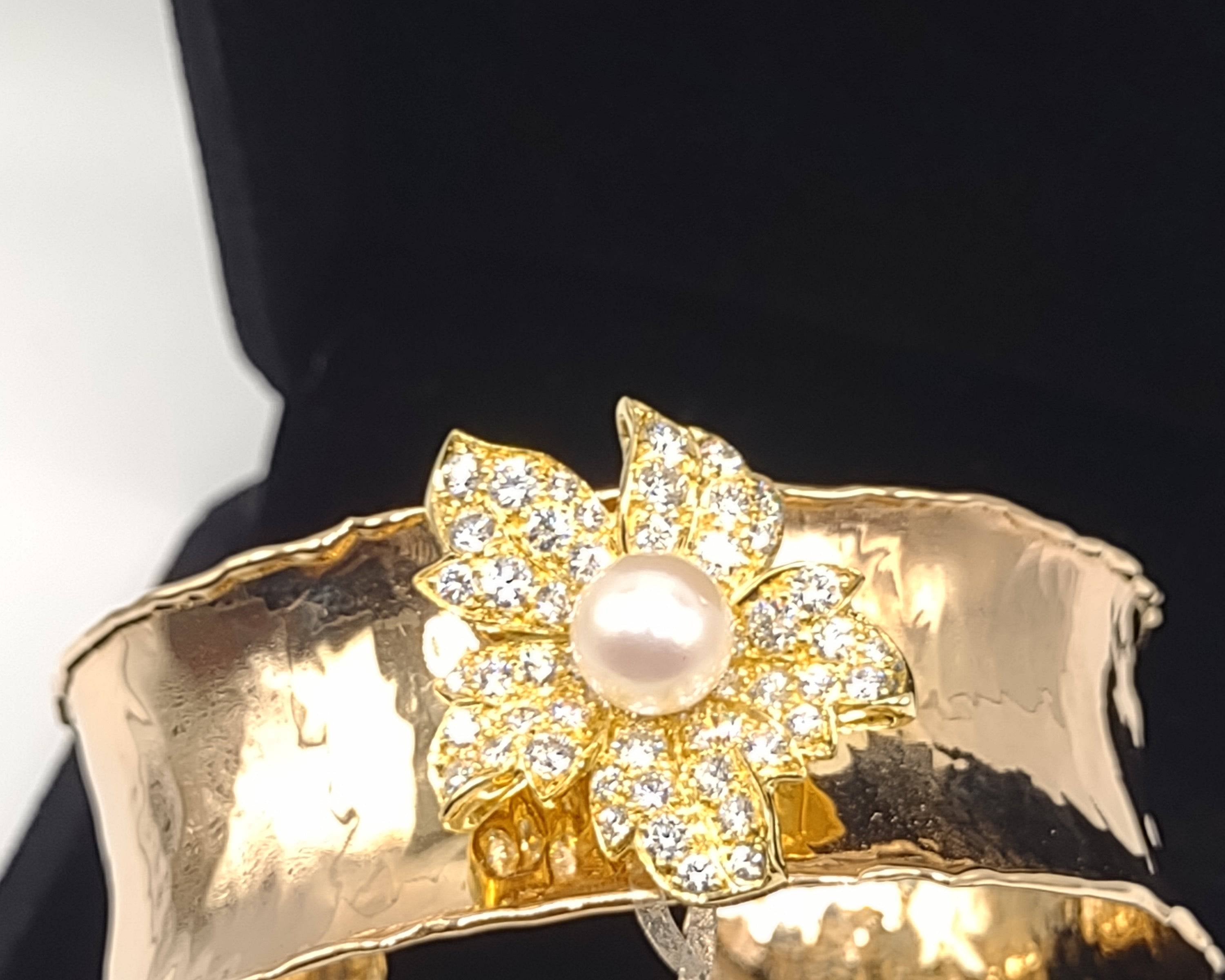 NEWYORKLISTED Vintage Jewelry Collection: The 18K Diamond & Pearl Sunshine Cuff Bracelet – A Radiant Masterpiece - NEWYORKLISTED