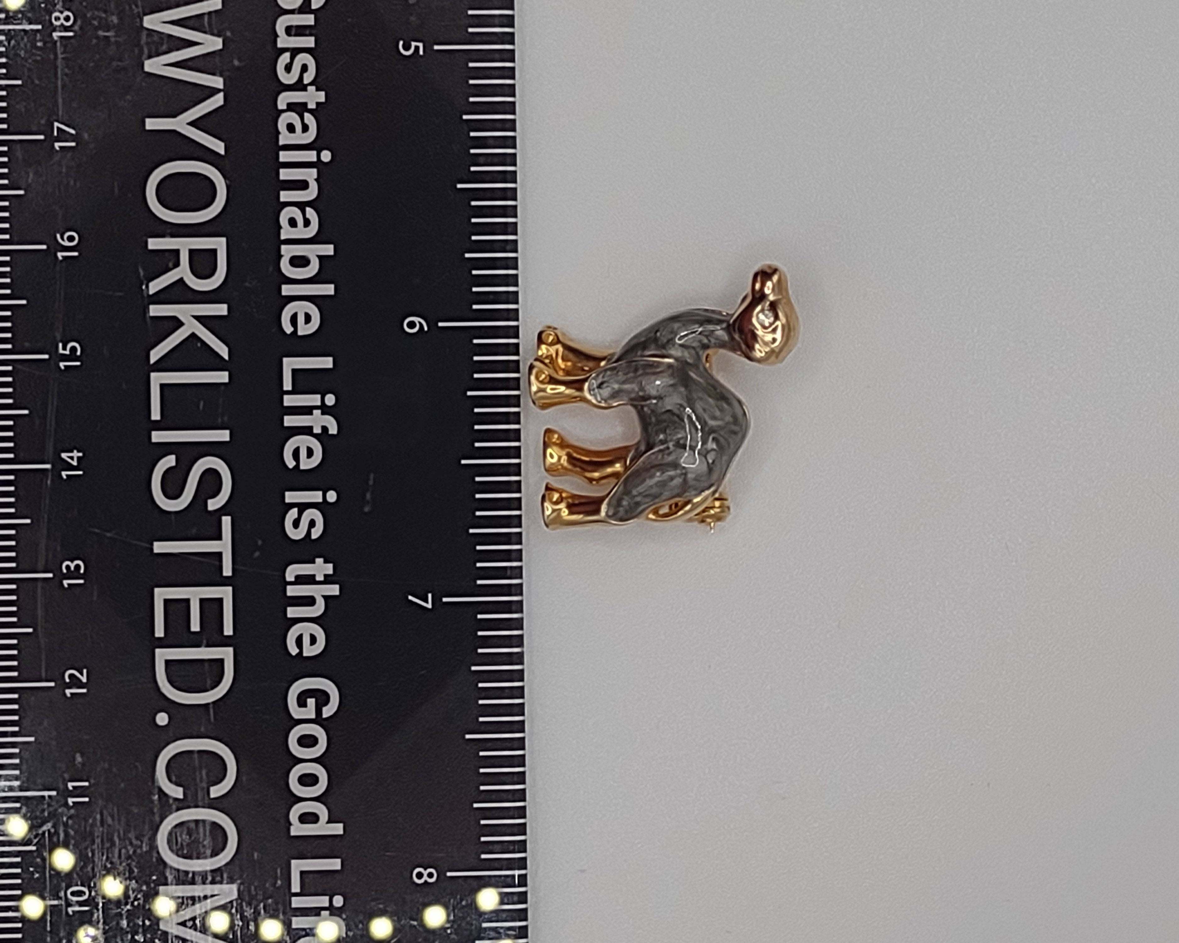 NEWYORKLISTED VINTAGE JEWELRY COLLECTION: Vintage Made in Austria Gold-Plated and Green Enamel Camel Brooch Pin - NEWYORKLISTED