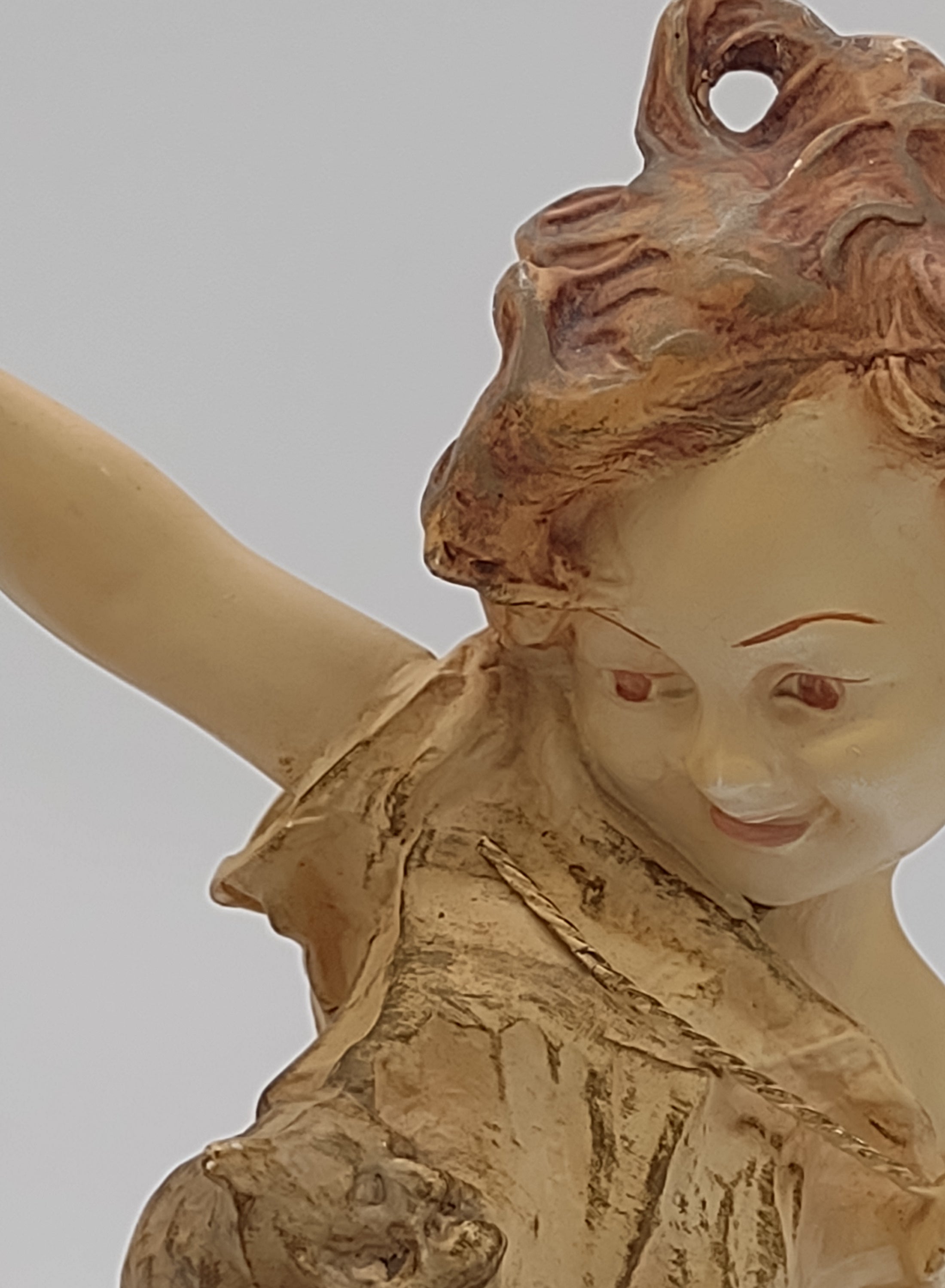 NEWYORKLISTED UNIQUE FINDS COLLECTION: Vintage Juan Clara Figurine: Girl on Chair with Cats – Rare and Original Artwork - NEWYORKLISTED