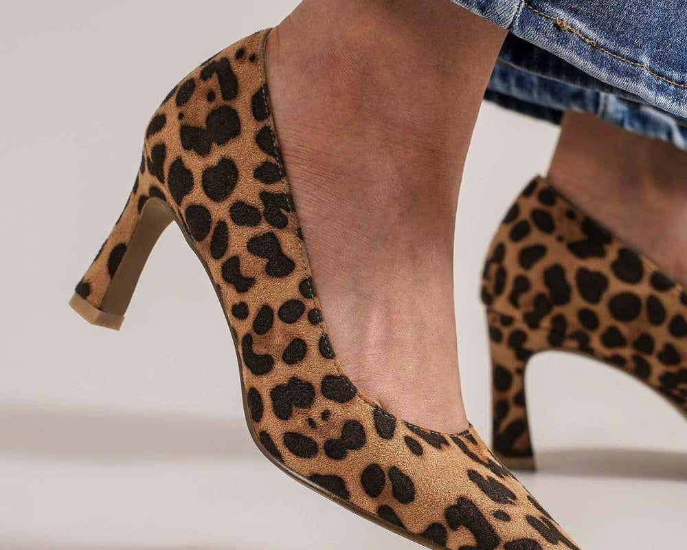 NEWYORKLISTED STYLE COLLECTION: Faux Suede Leopard Point Toe Pumps - NEWYORKLISTED