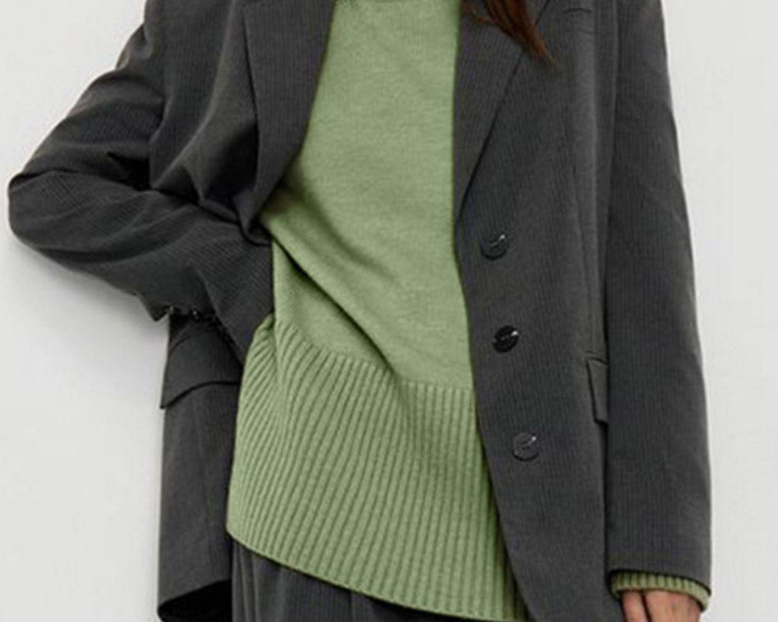 NEWYORKLISTED STYLE COLLECTION: Turtleneck Drop Shoulder Sweater - NEWYORKLISTED