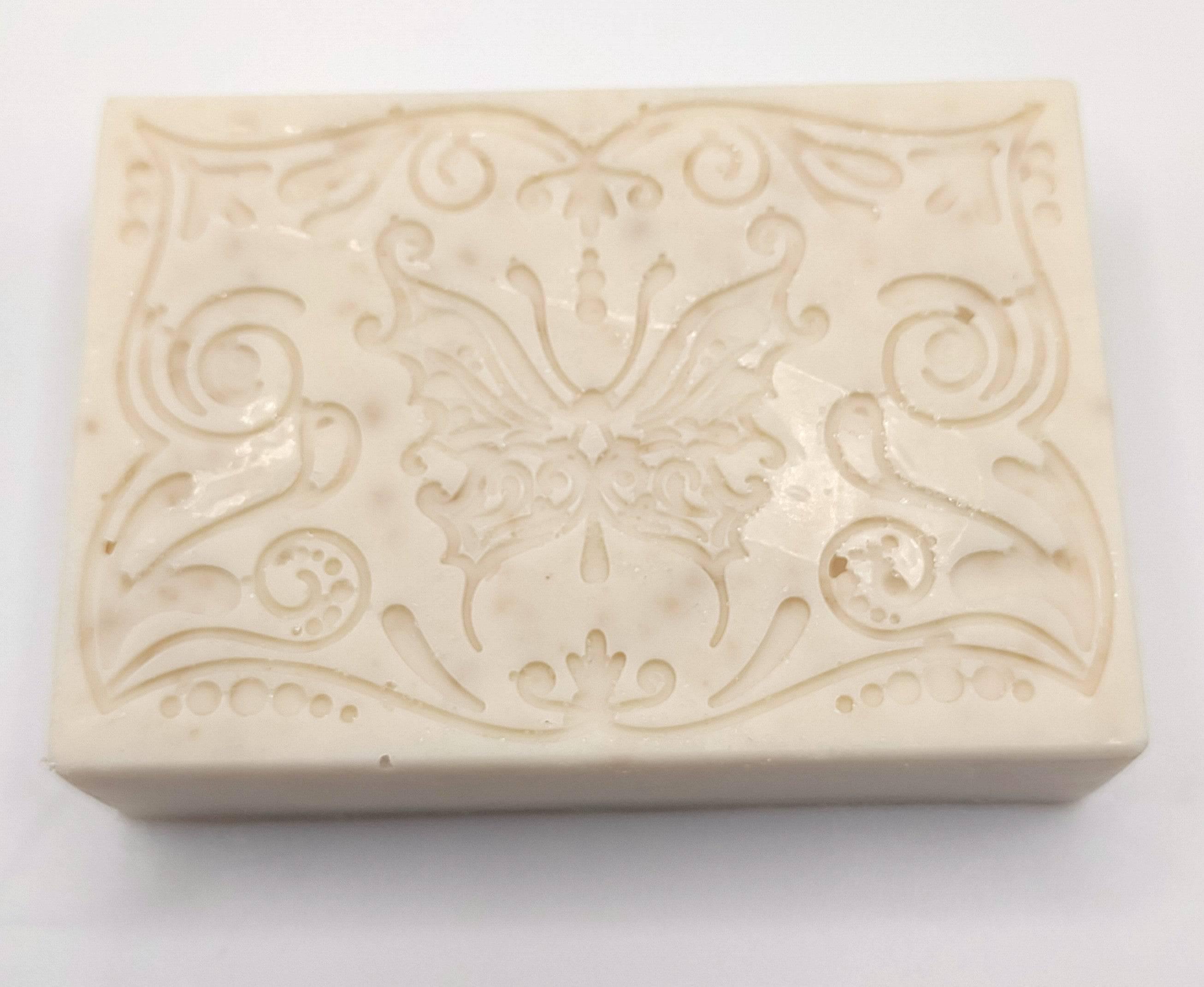 AMLA NATURALS Oatmeal & Honey Bar Soap