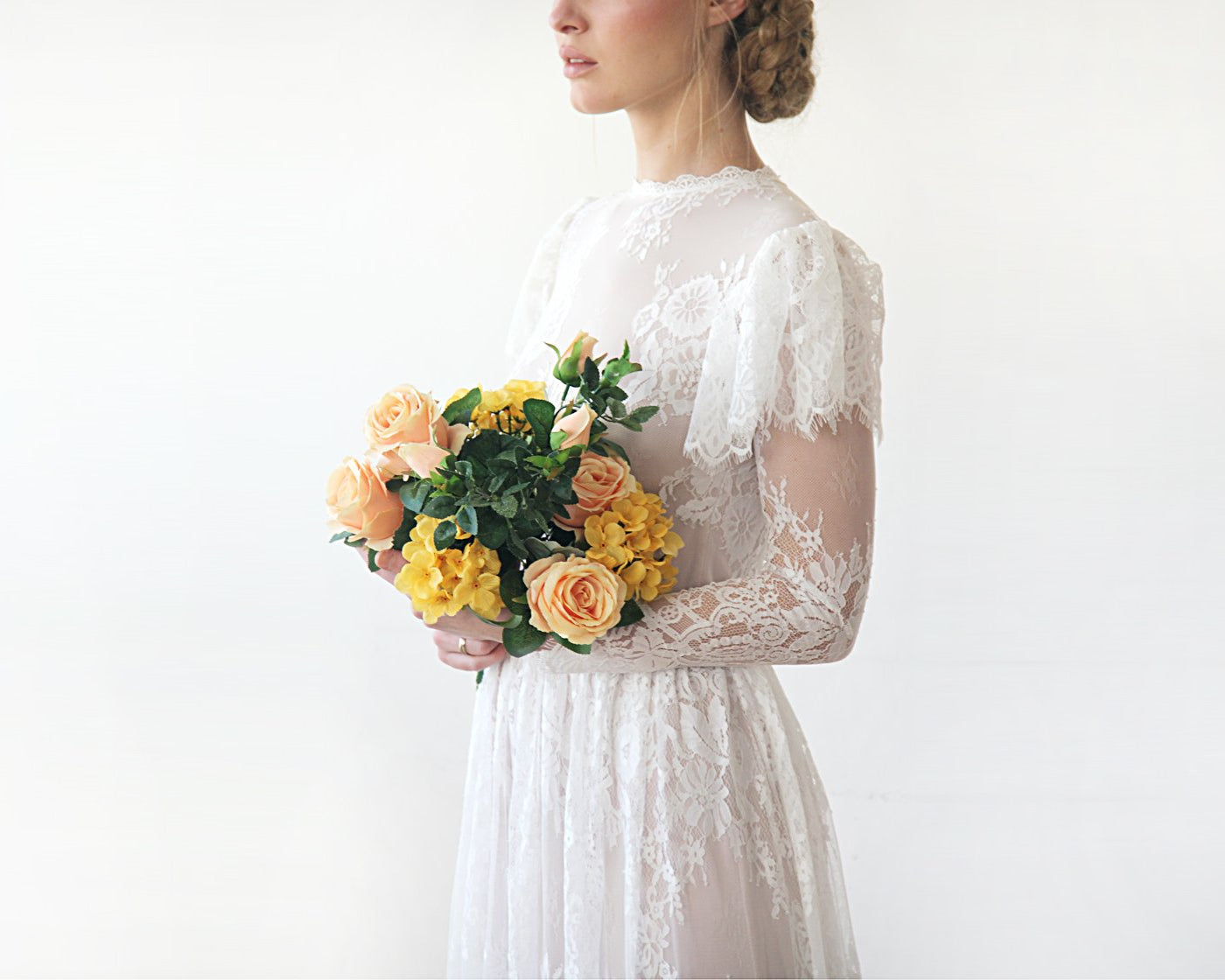 NEWYORKLISTED ELEGANT BRIDE COLLECTION: Vintage Lace Wedding Dress #1206 - NEWYORKLISTED