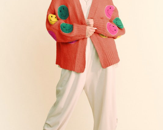 NEWYORKLISTED STYLE COLLECTION: Fuzzy Smiley Face Open-Front Cardigan - NEWYORKLISTED