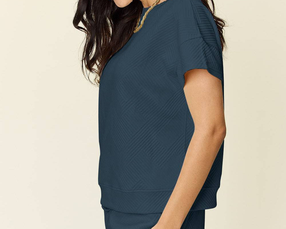 NEWYORKLISTED STYLE COLLECTION: Short Sleeve T-Shirt and Drawstring Shorts Set - NEWYORKLISTED