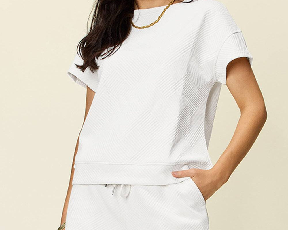 NEWYORKLISTED STYLE COLLECTION: Short Sleeve T-Shirt and Drawstring Shorts Set - NEWYORKLISTED