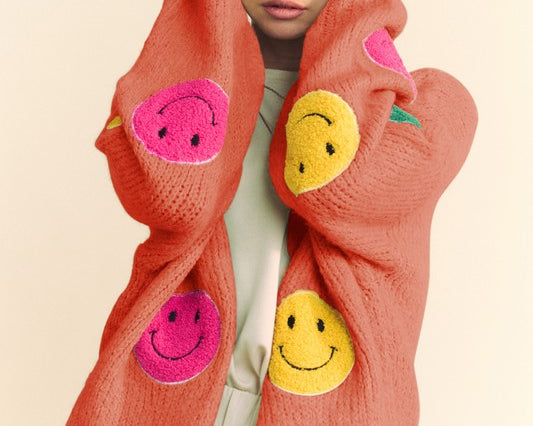 NEWYORKLISTED STYLE COLLECTION: Fuzzy Smiley Face Open-Front Cardigan