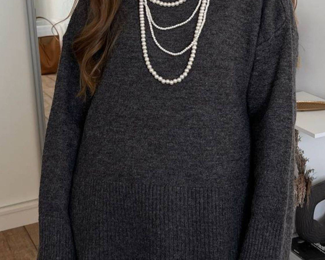 NEWYORKLISTED STYLE COLLECTION: Turtleneck Drop Shoulder Sweater - NEWYORKLISTED