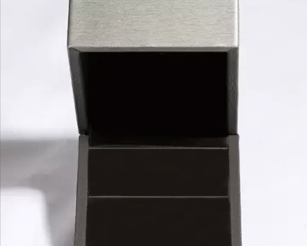 e57915879ee04c37aa3345546fddef21-Max