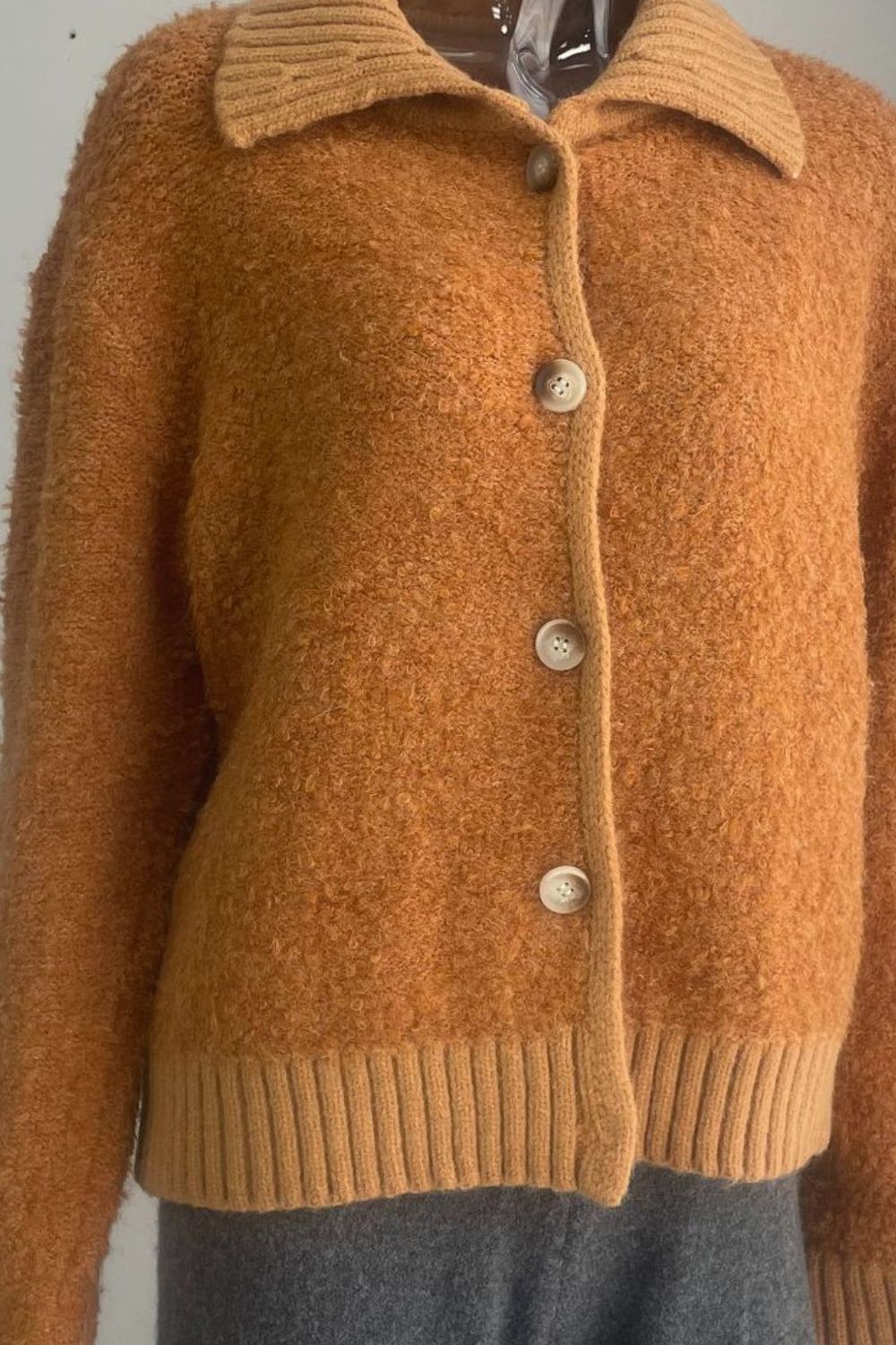 NEWYORKLISTED STYLE COLLECTION: Button Down Long Sleeve Cardigan - NEWYORKLISTED