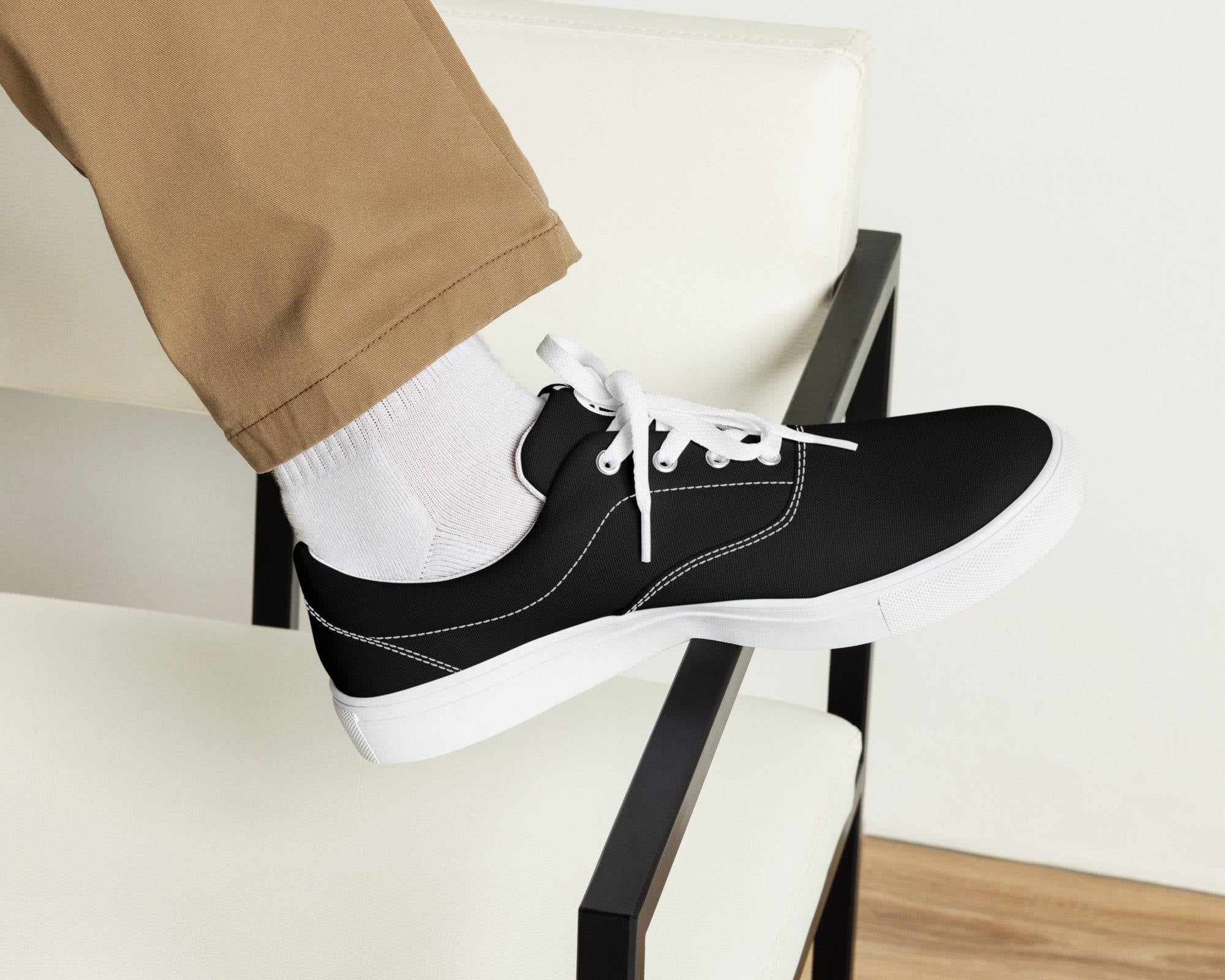 NEWYORKLISTED STYLE COLLECTION: MEN'S BACK IN BLACK CANVAS SHOE - NEWYORKLISTED