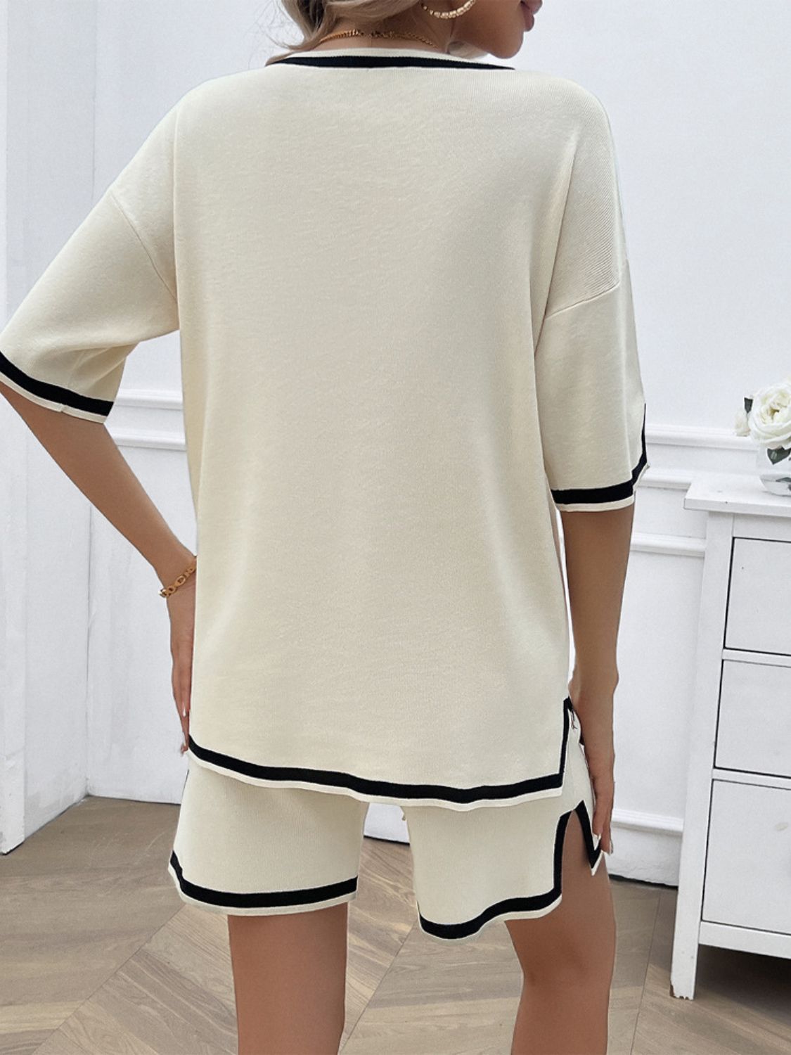 NYLD: Contrast Trim V-Neck Top and Shorts Set - NEWYORKLISTED
