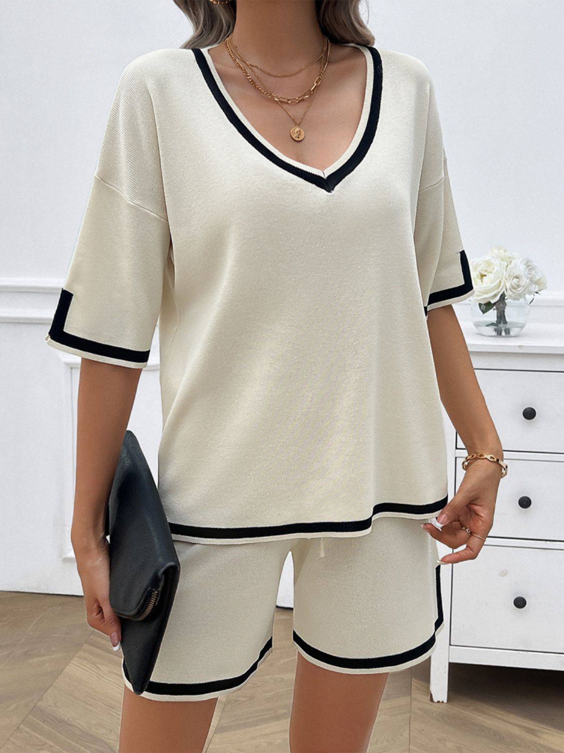 NYLD: Contrast Trim V-Neck Top and Shorts Set - NEWYORKLISTED