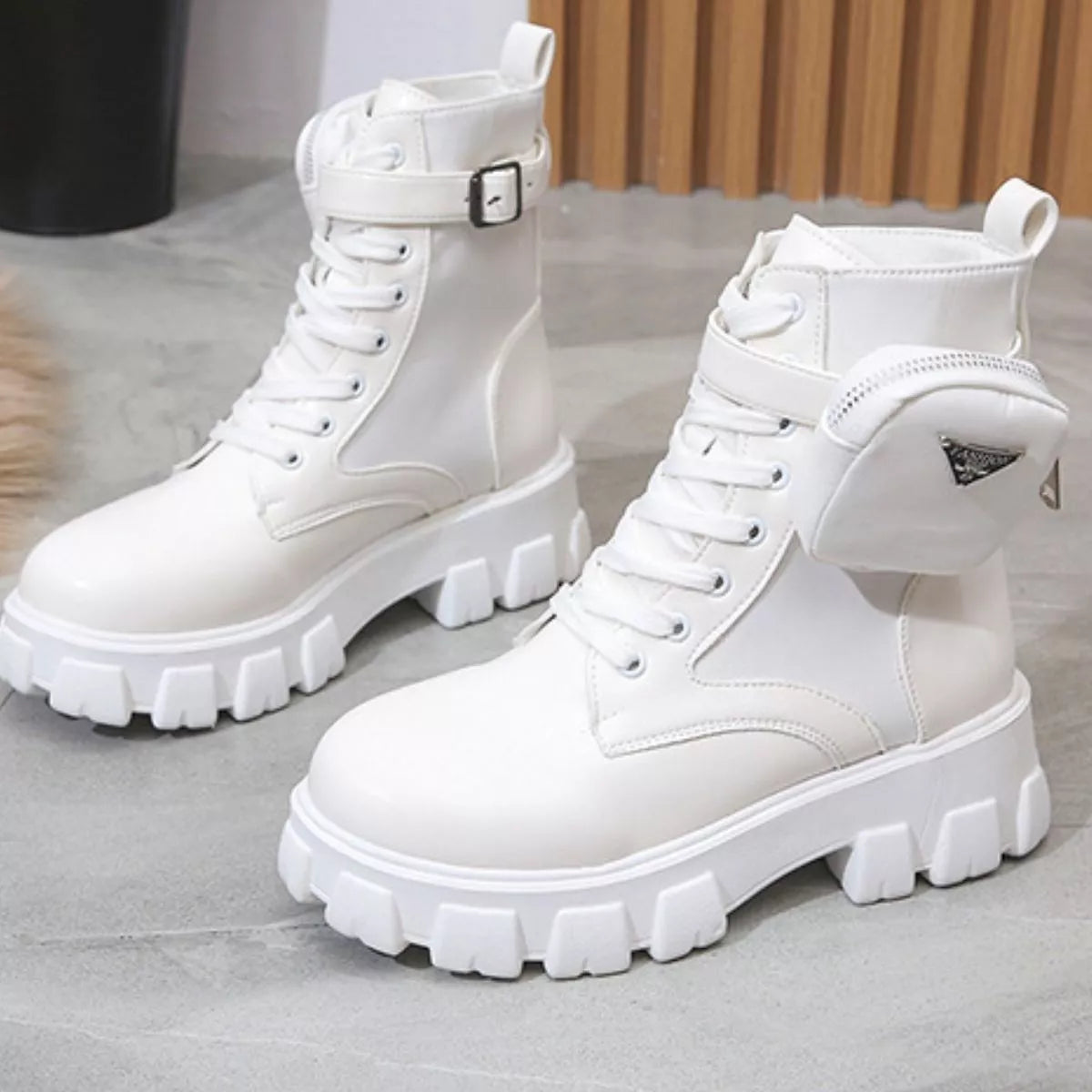 NEWYORKLISTED SHOE COLLECTION: Lace Up Platform Ankle Boots